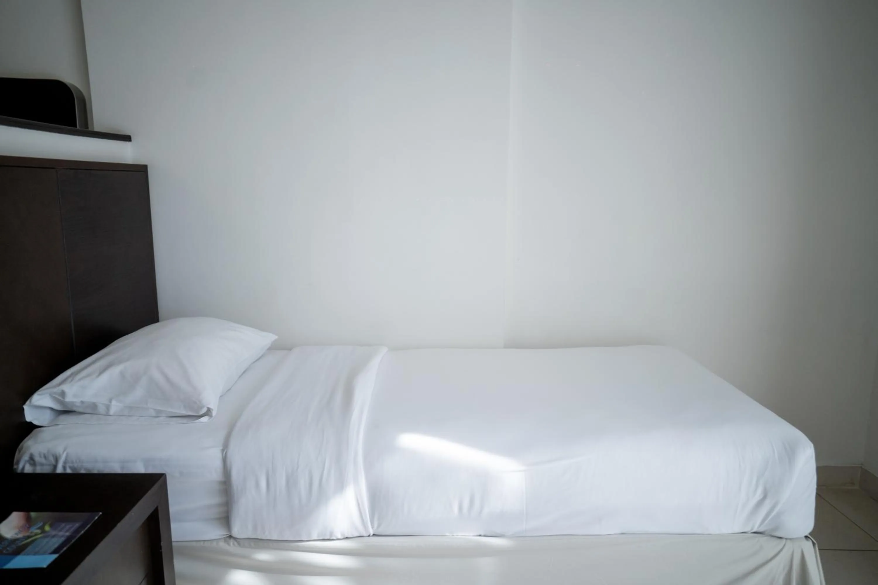 Bed in MENA ApartHotel Albarsha At The Mall