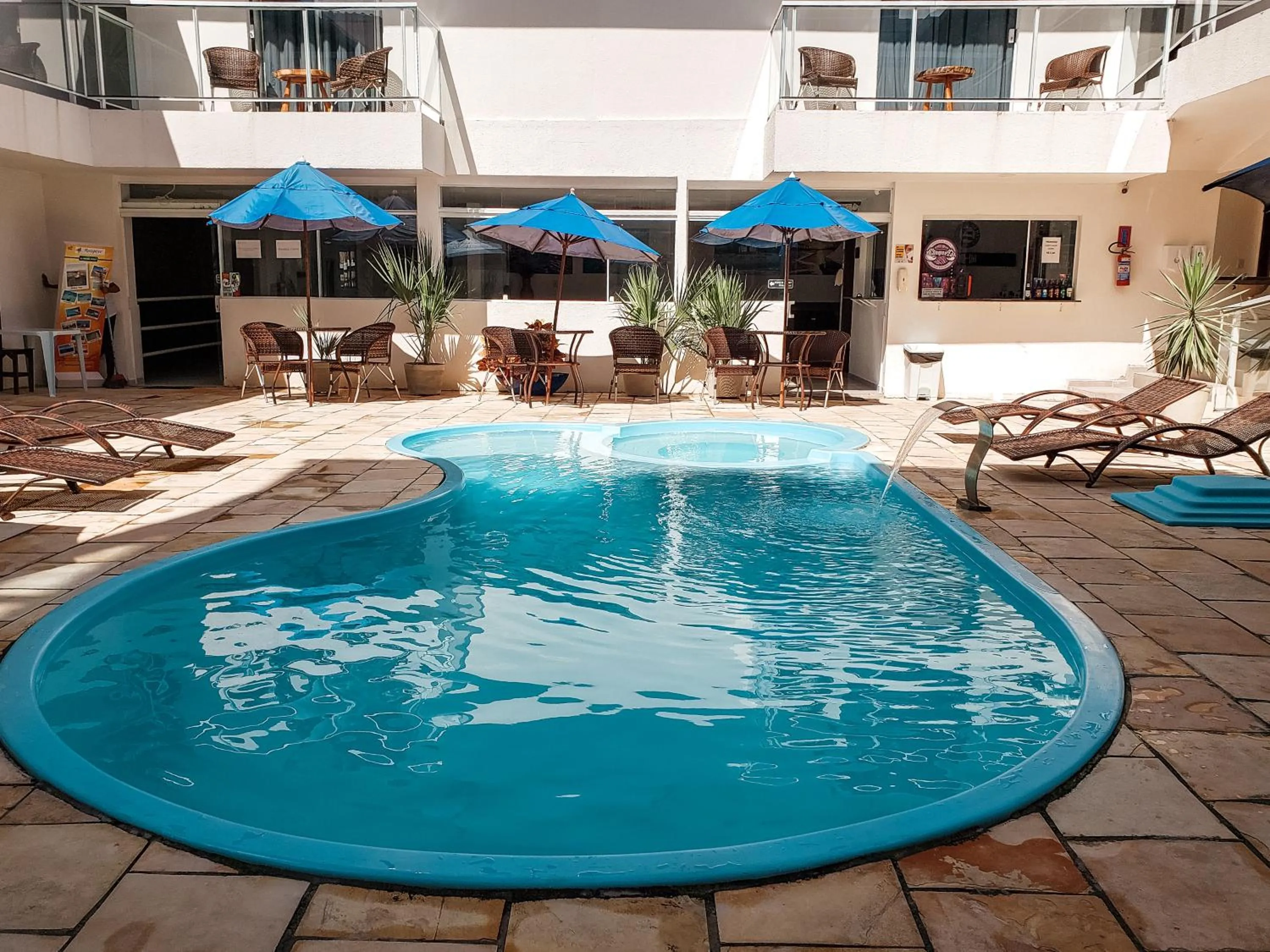 Swimming pool in Vila de Maré Hotel