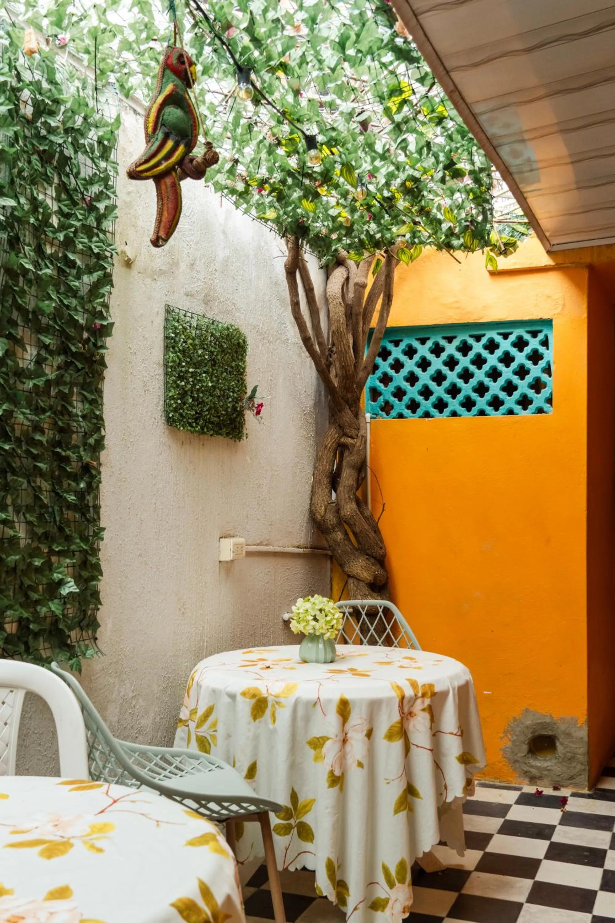 Patio in Casa Renacer