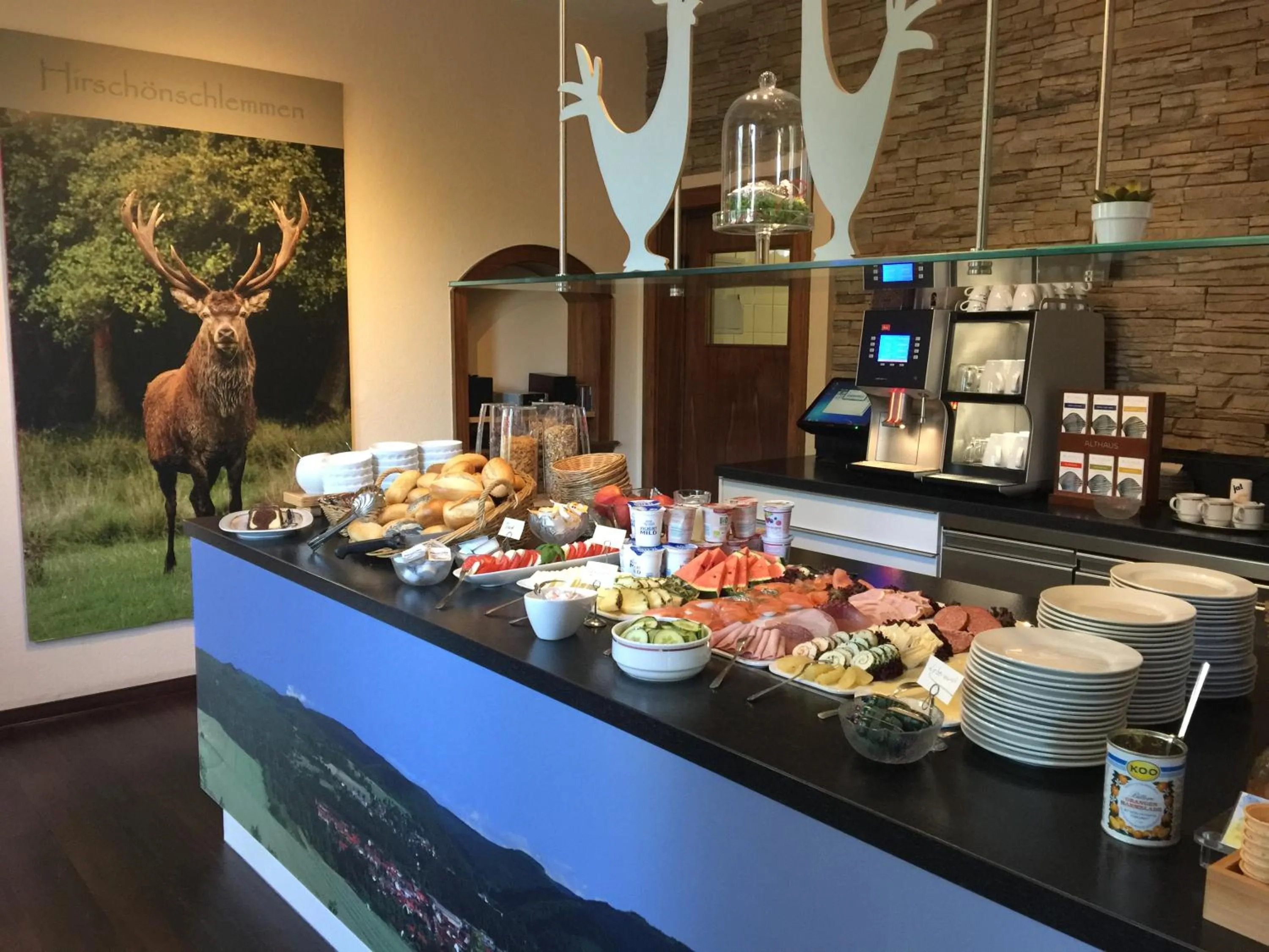 Food and drinks in Hotel am Kurpark