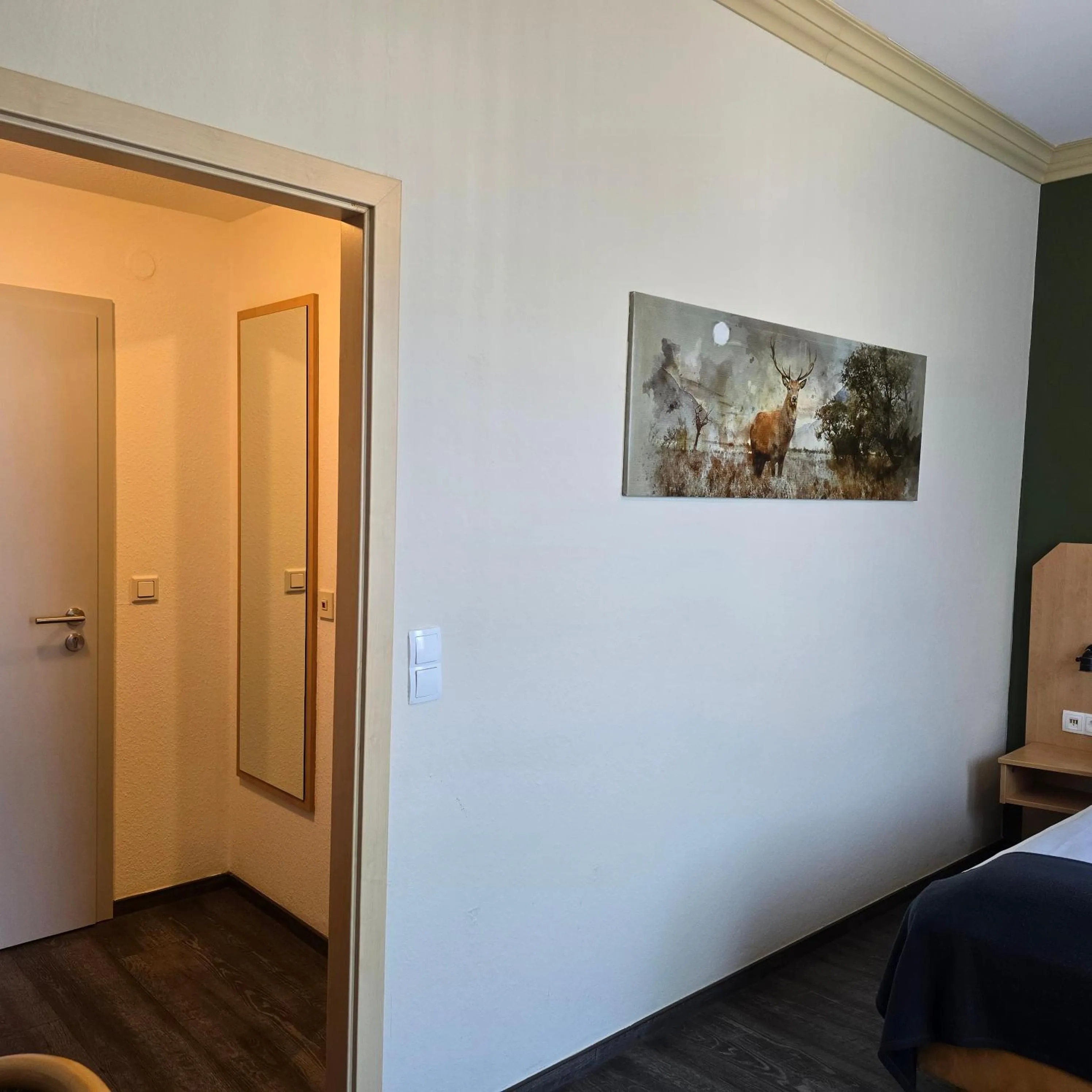 Bedroom, Bed in Hotel am Kurpark