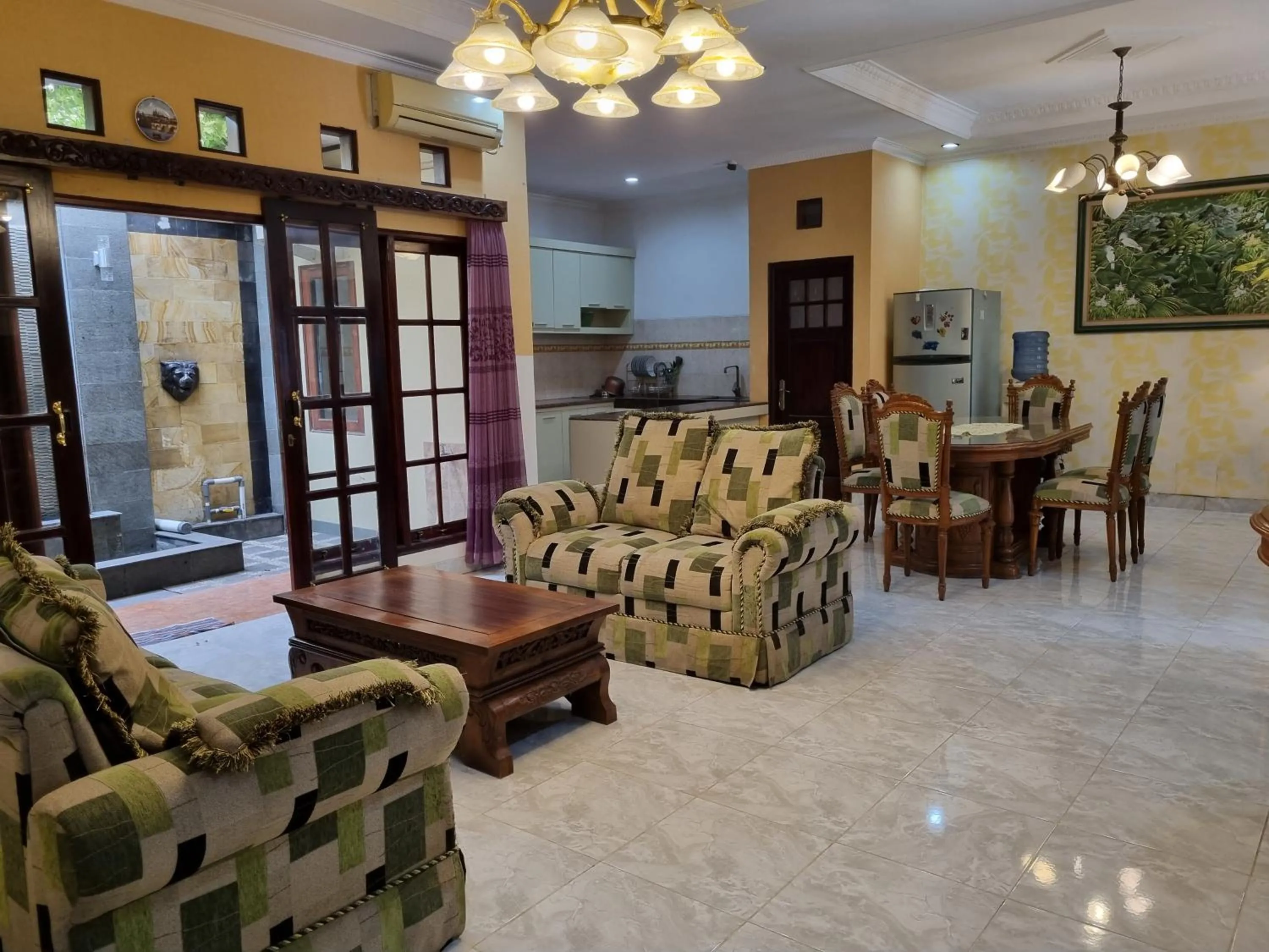 Living room in House of Ken