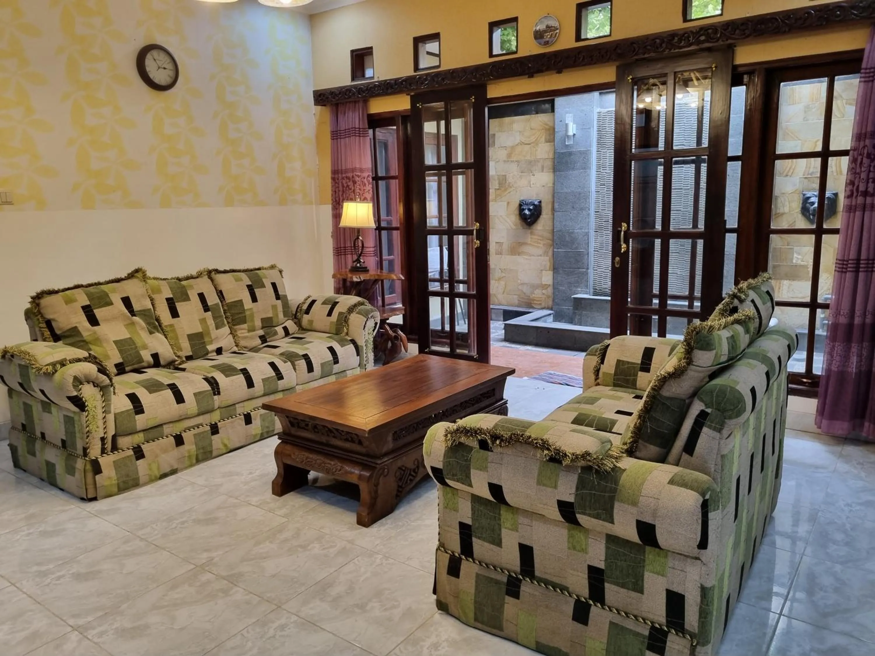 Living room in House of Ken