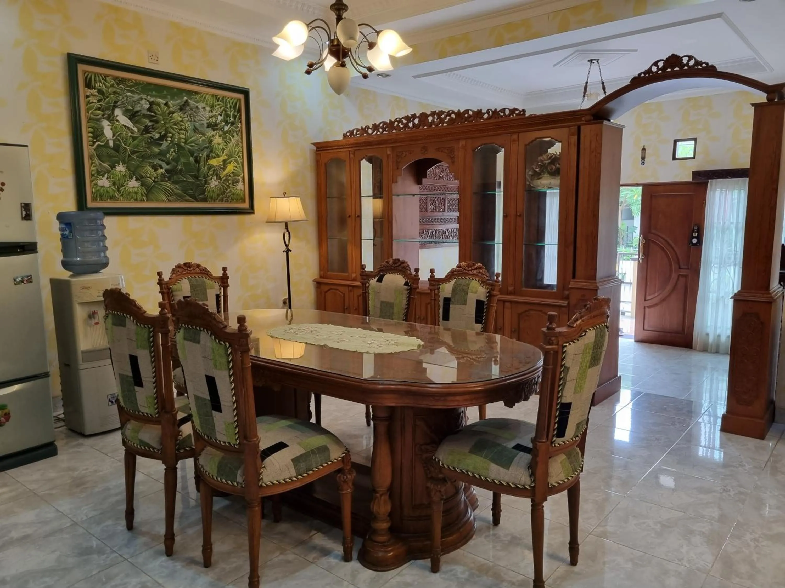 Dining area in House of Ken