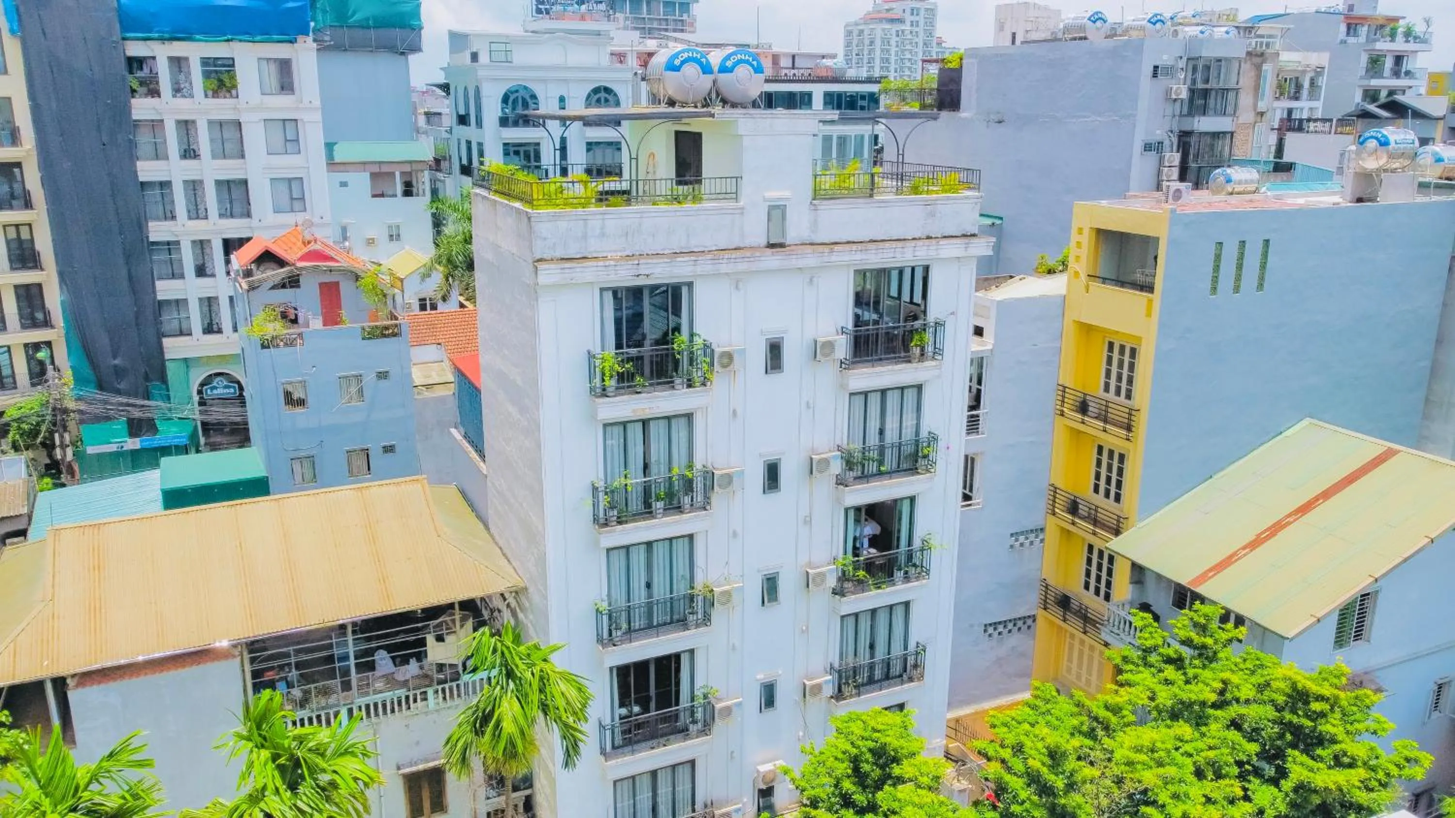 Property building in T98 Westlake Quang An - Tay ho Center Garden View Studio!