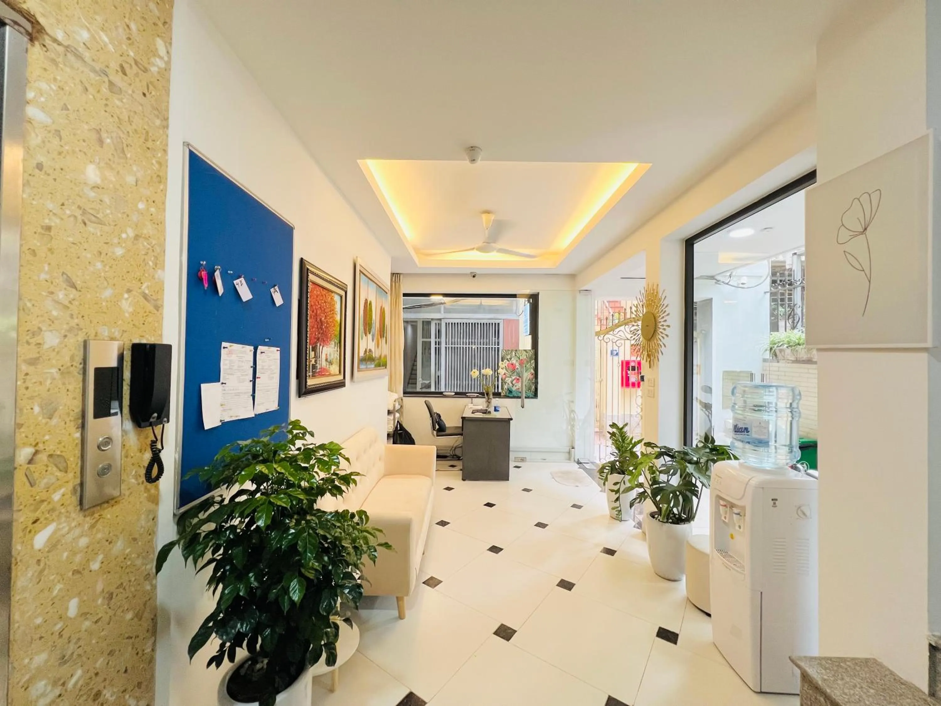 Communal lounge/ TV room in T98 Westlake Quang An - Tay ho Center Garden View Studio!