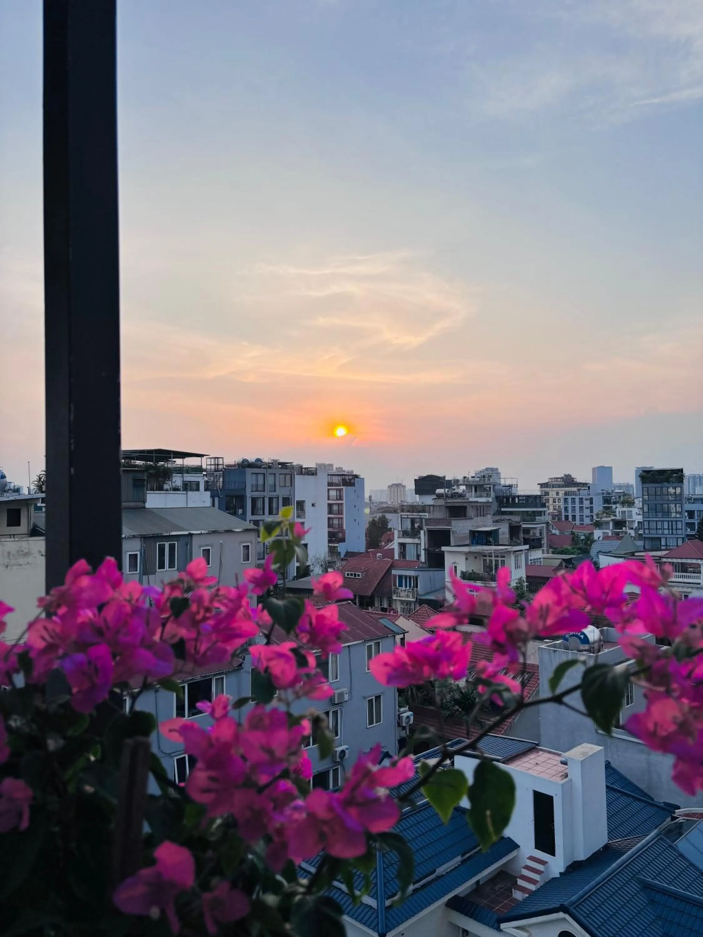 City view in T98 Westlake Quang An - Tay ho Center Garden View Studio!