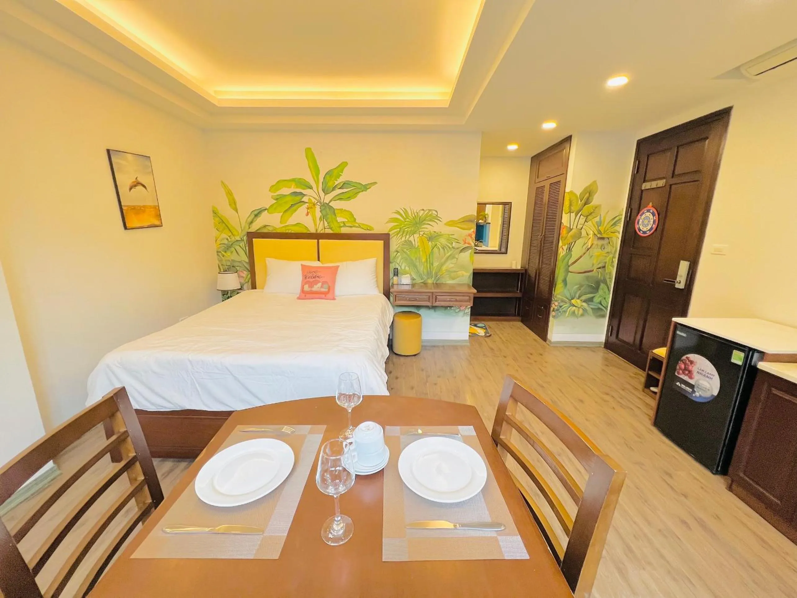 Bed in T98 Westlake Quang An - Tay ho Center Garden View Studio!