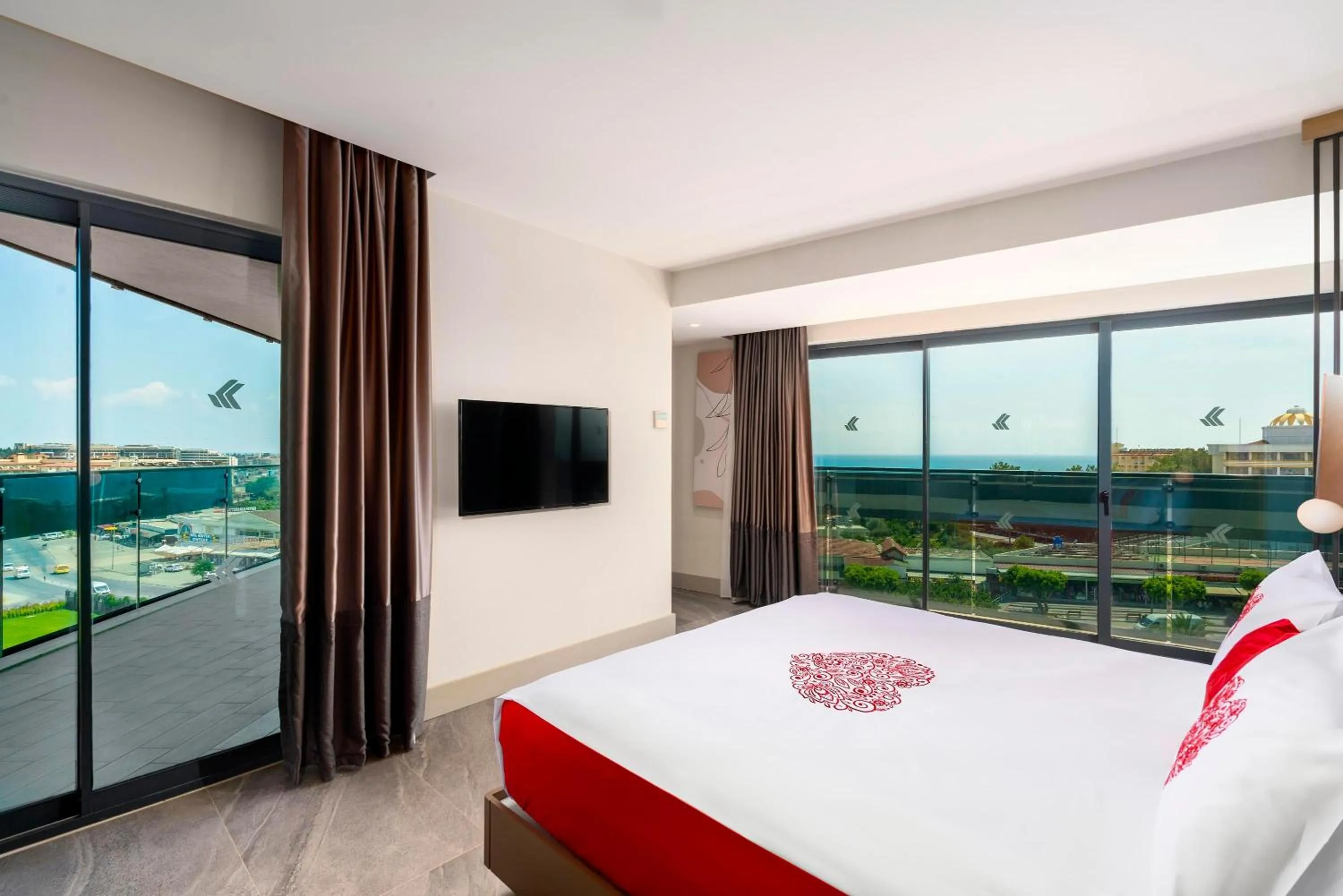 Photo of the whole room, Bed in Calyptus Kirman Premium - Ultra All Inclusive