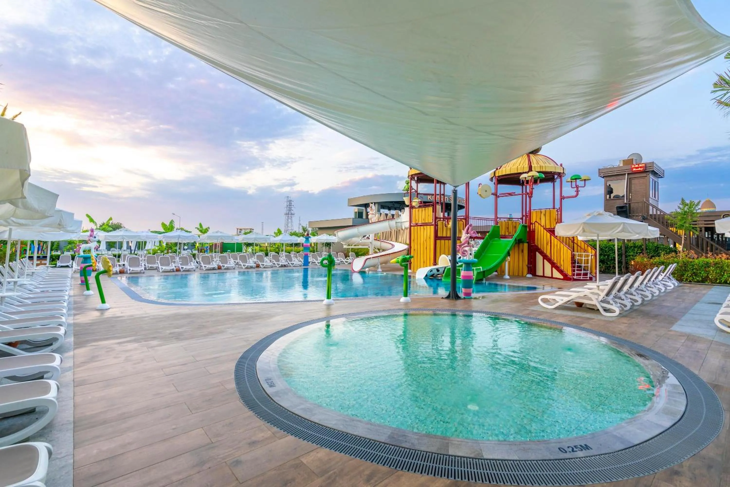 Swimming pool in Calyptus Kirman Premium - Ultra All Inclusive