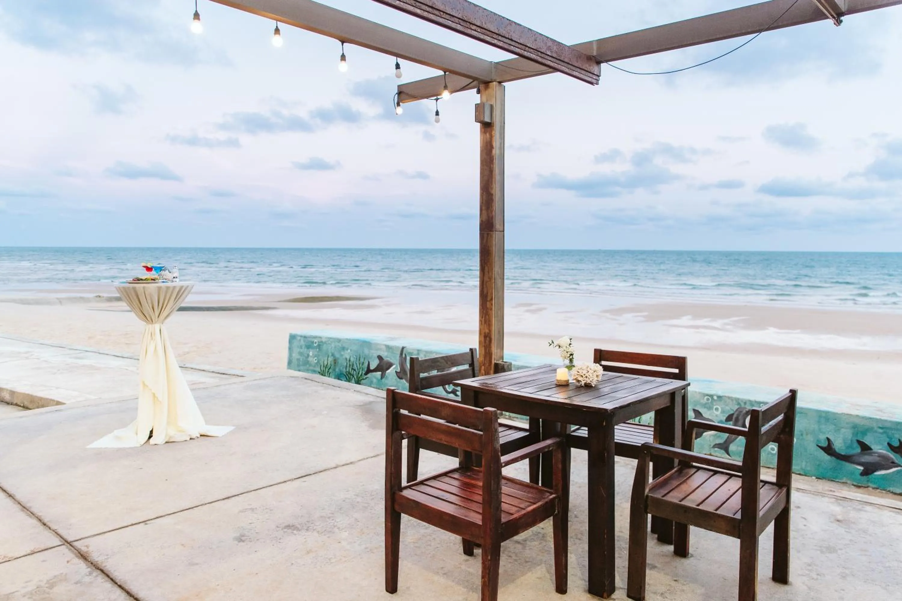 Lounge or bar in Le Palmier Ho Tram Resort - Beachfront with Private Beach