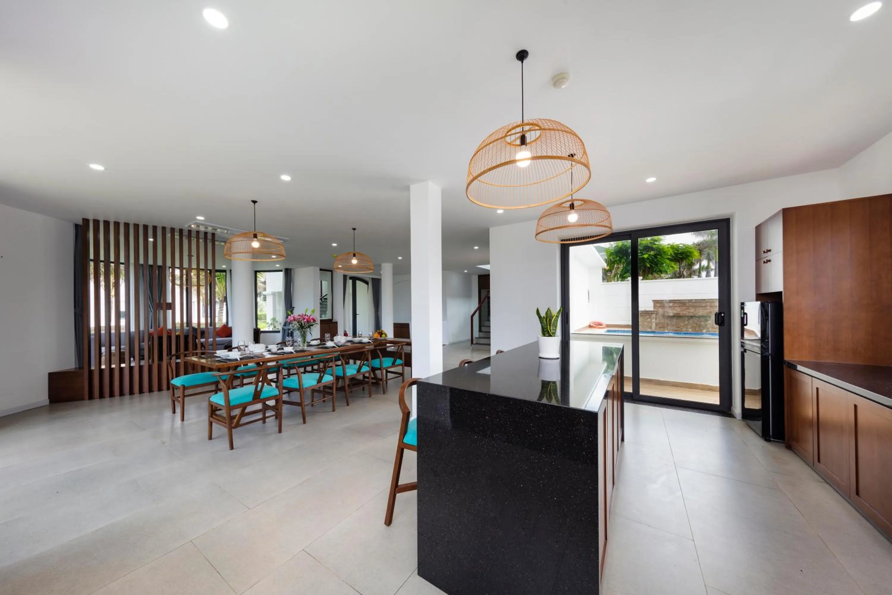 Dining area in Le Palmier Ho Tram Resort - Beachfront with Private Beach