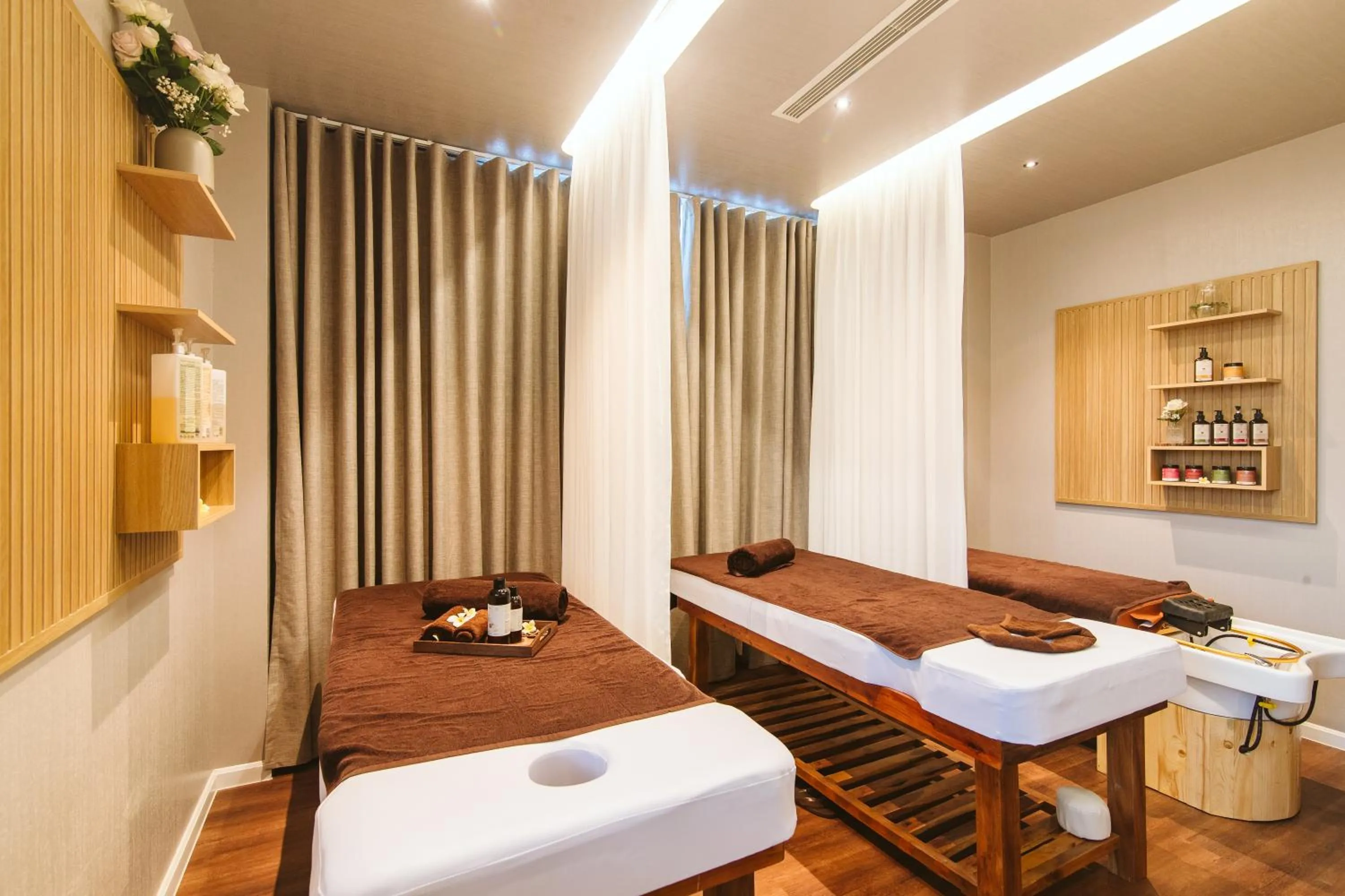 Spa and wellness centre/facilities, Bed in Le Palmier Ho Tram Resort - Beachfront with Private Beach