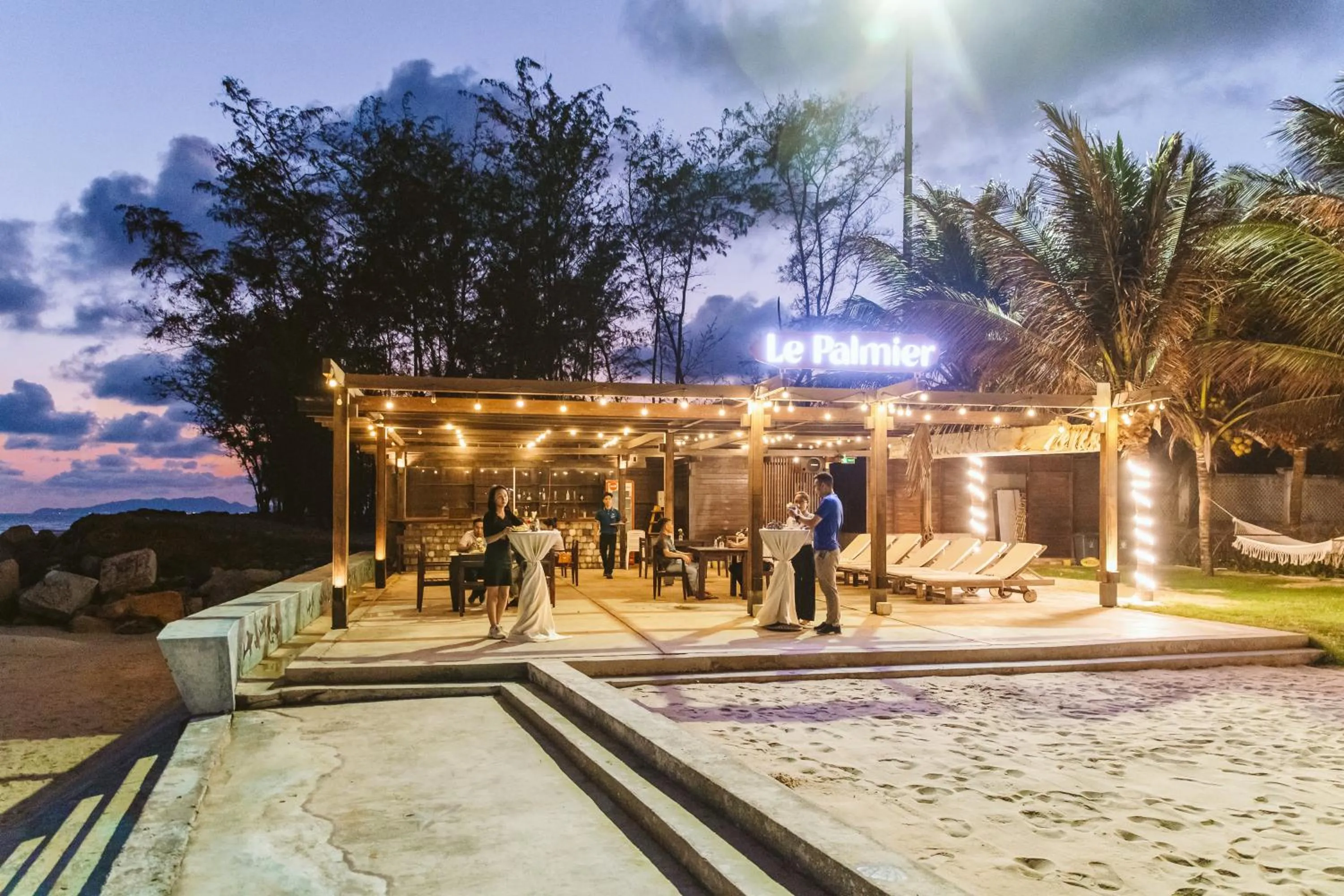 Lounge or bar in Le Palmier Ho Tram Resort - Beachfront with Private Beach