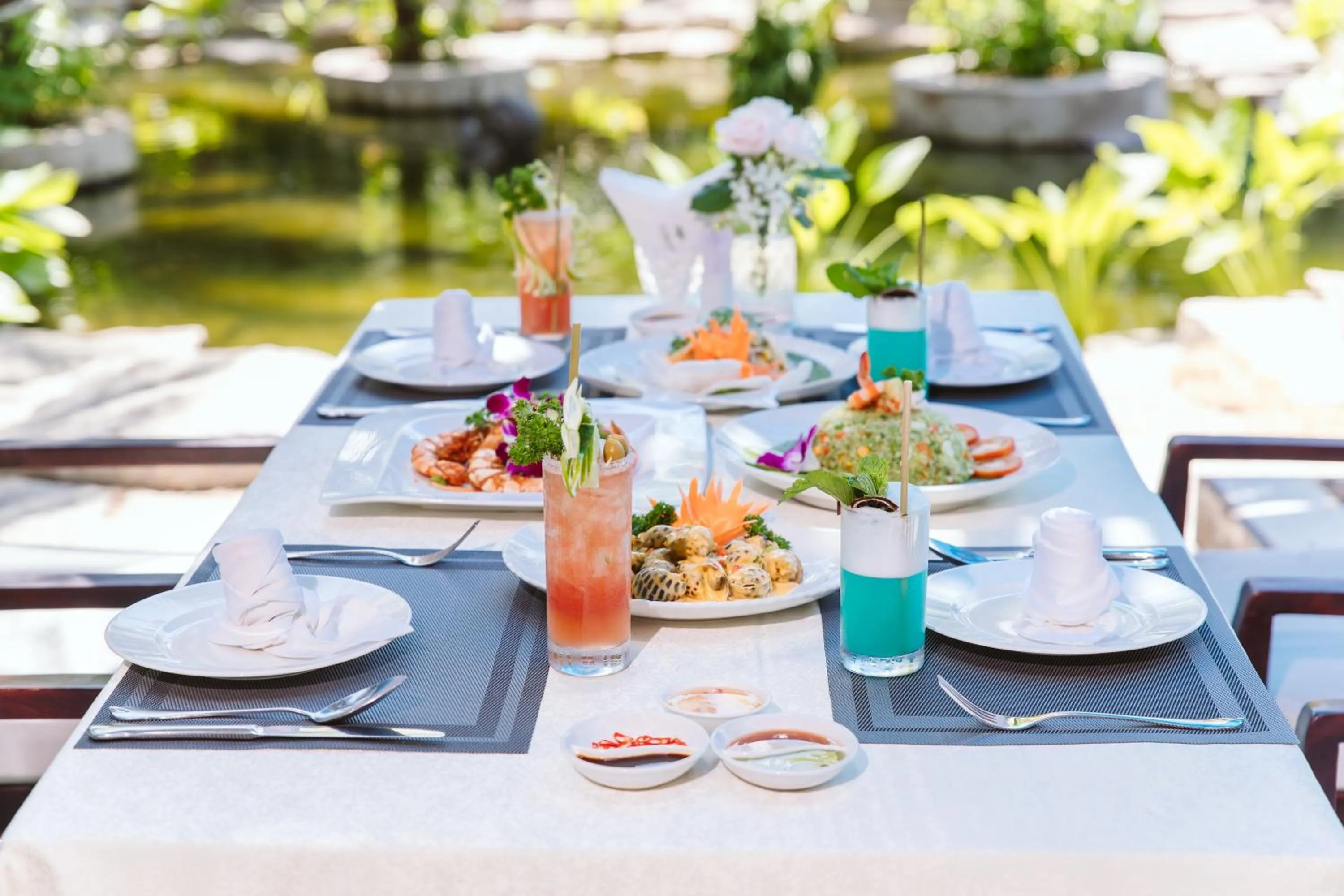 Restaurant/places to eat in Le Palmier Ho Tram Resort - Beachfront with Private Beach