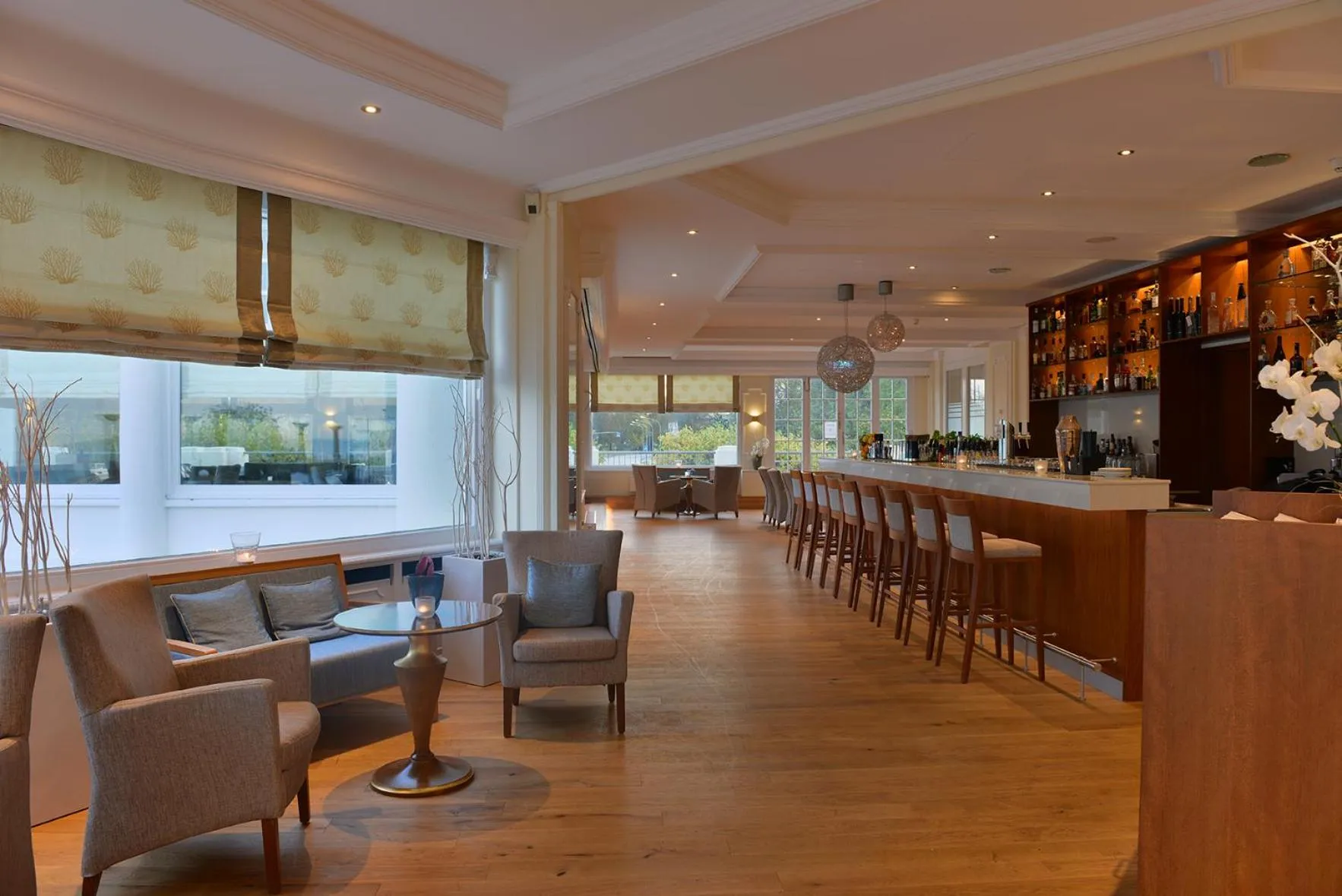 Lounge or bar in ATLANTIC Grand Hotel Travemünde