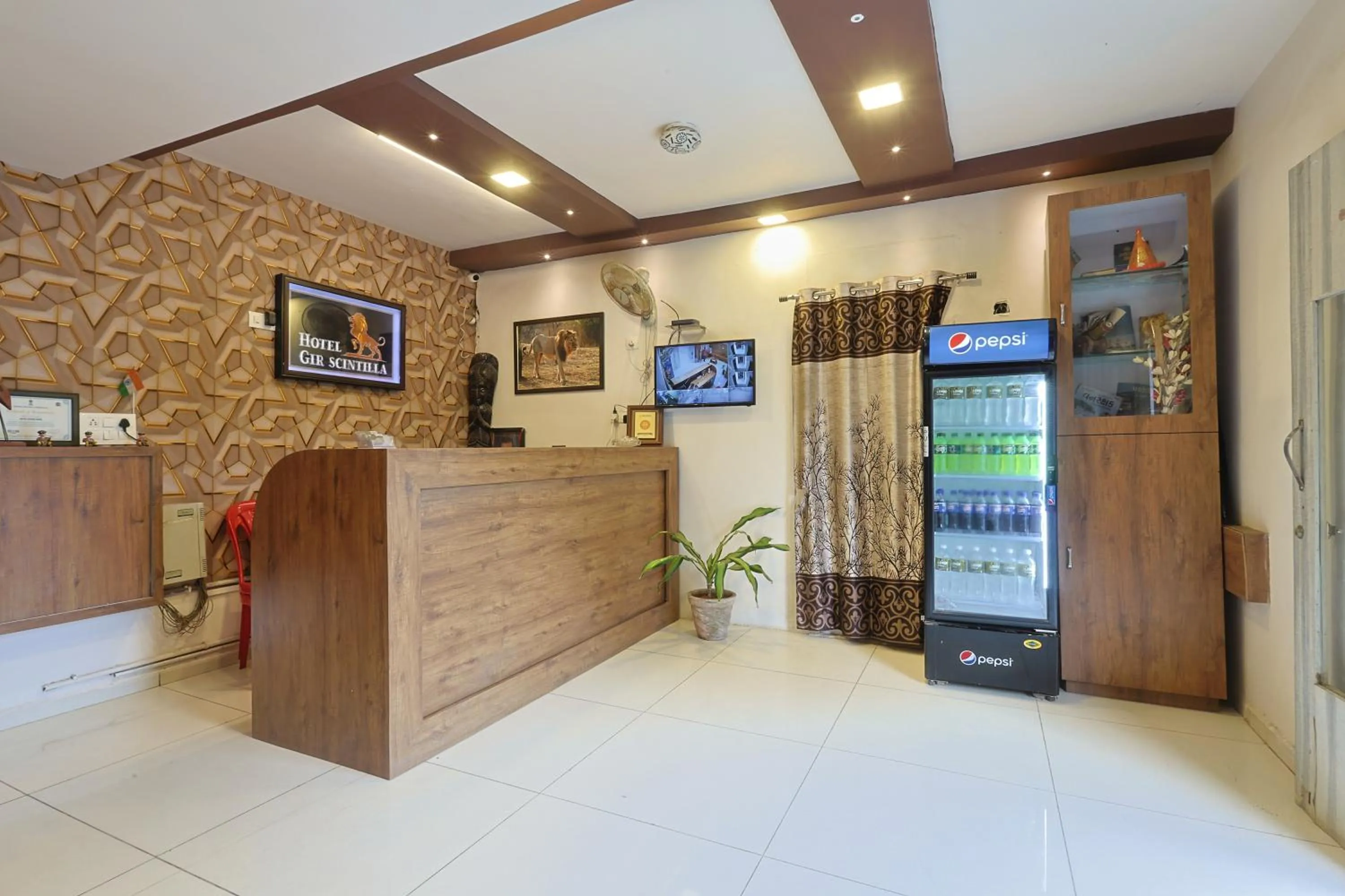 Lobby or reception in Hotel Gir Scintilla