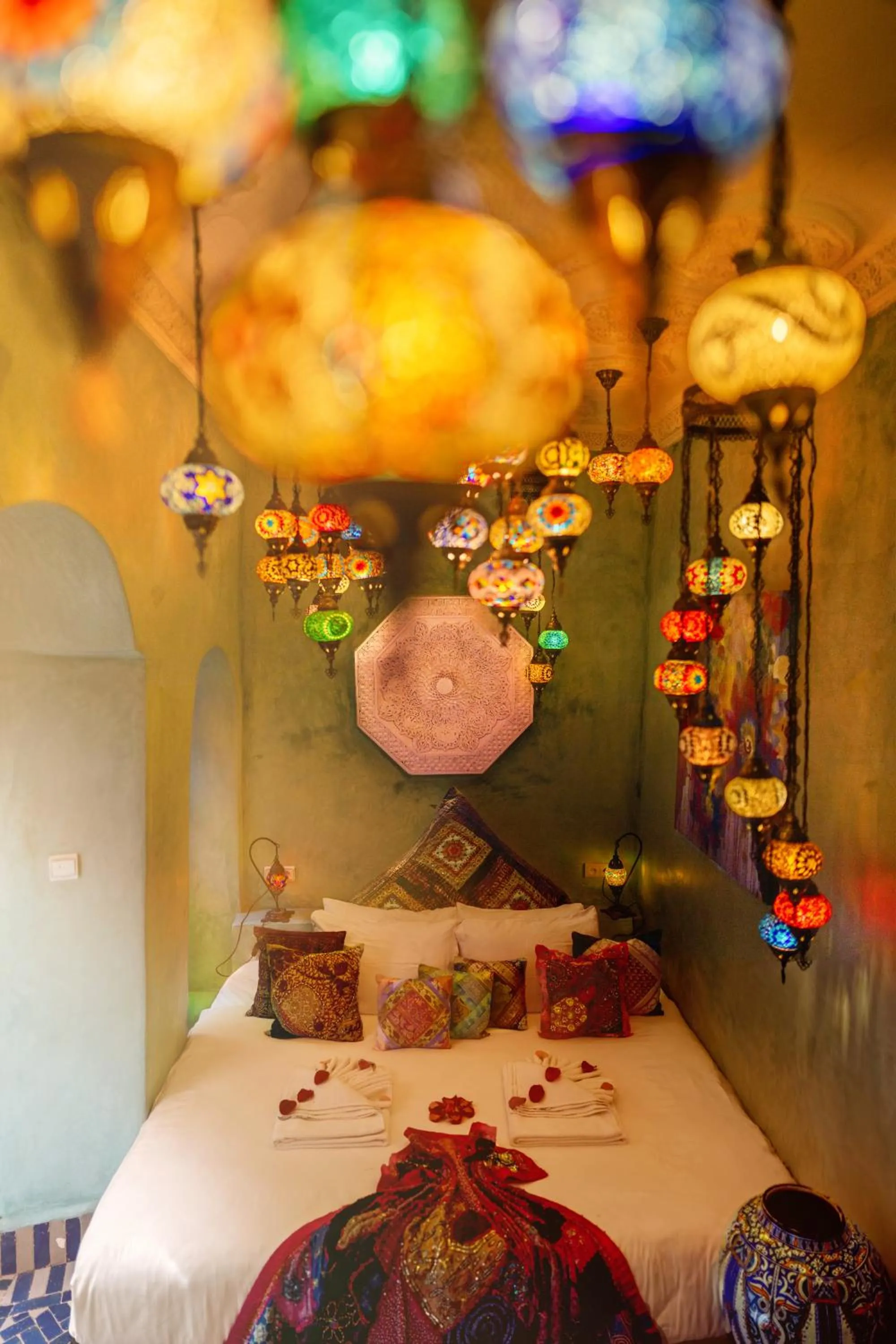 Photo of the whole room, Bed in Riad Persephone