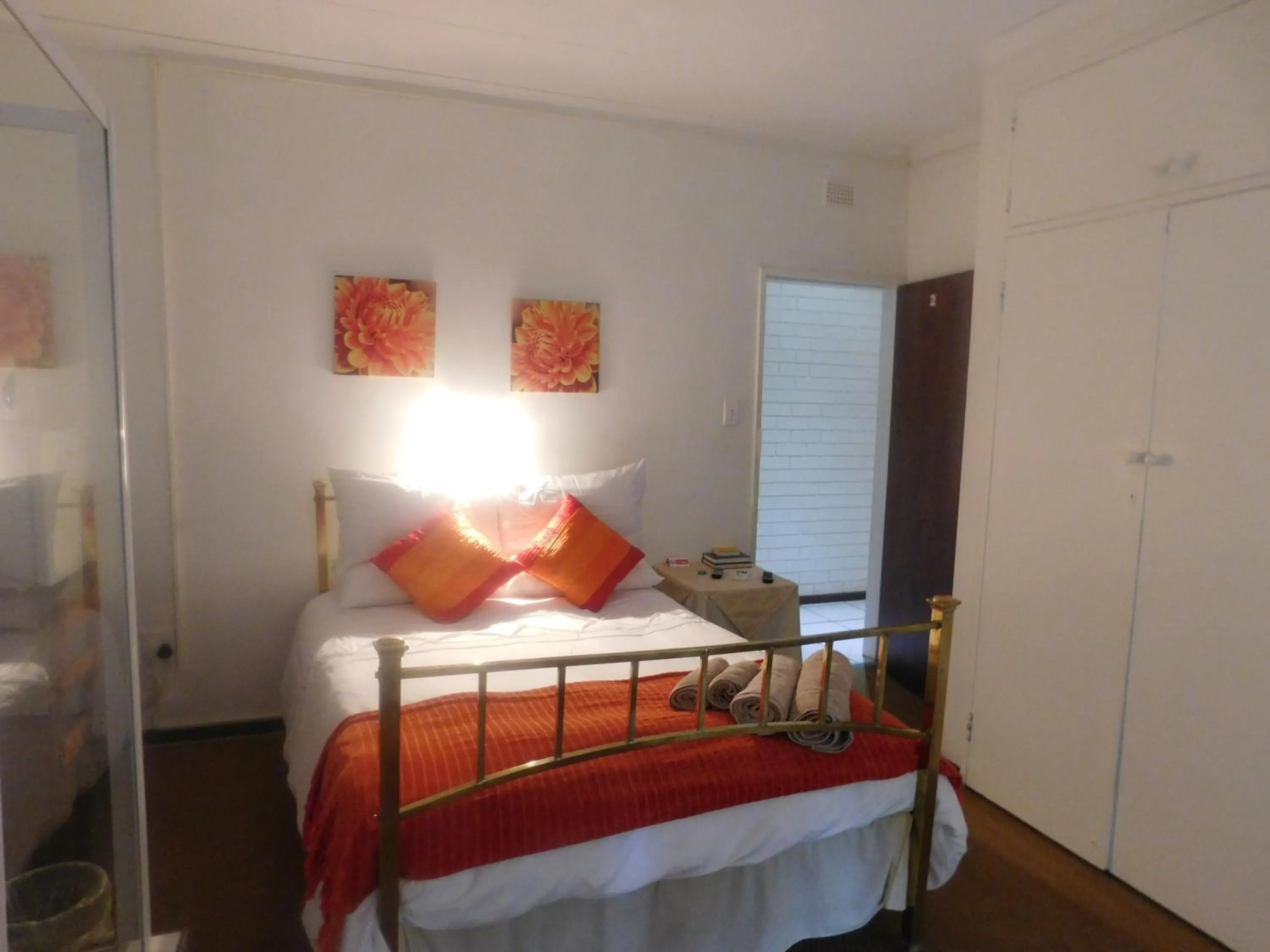 Bedroom, Bed in Fouriestreet 199 Bed and Breakfast