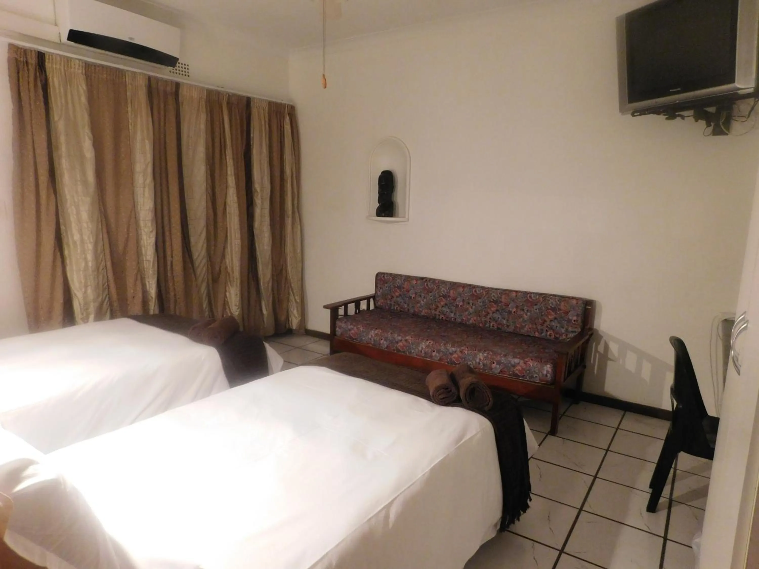 Bedroom, Bed in Fouriestreet 199 Bed and Breakfast