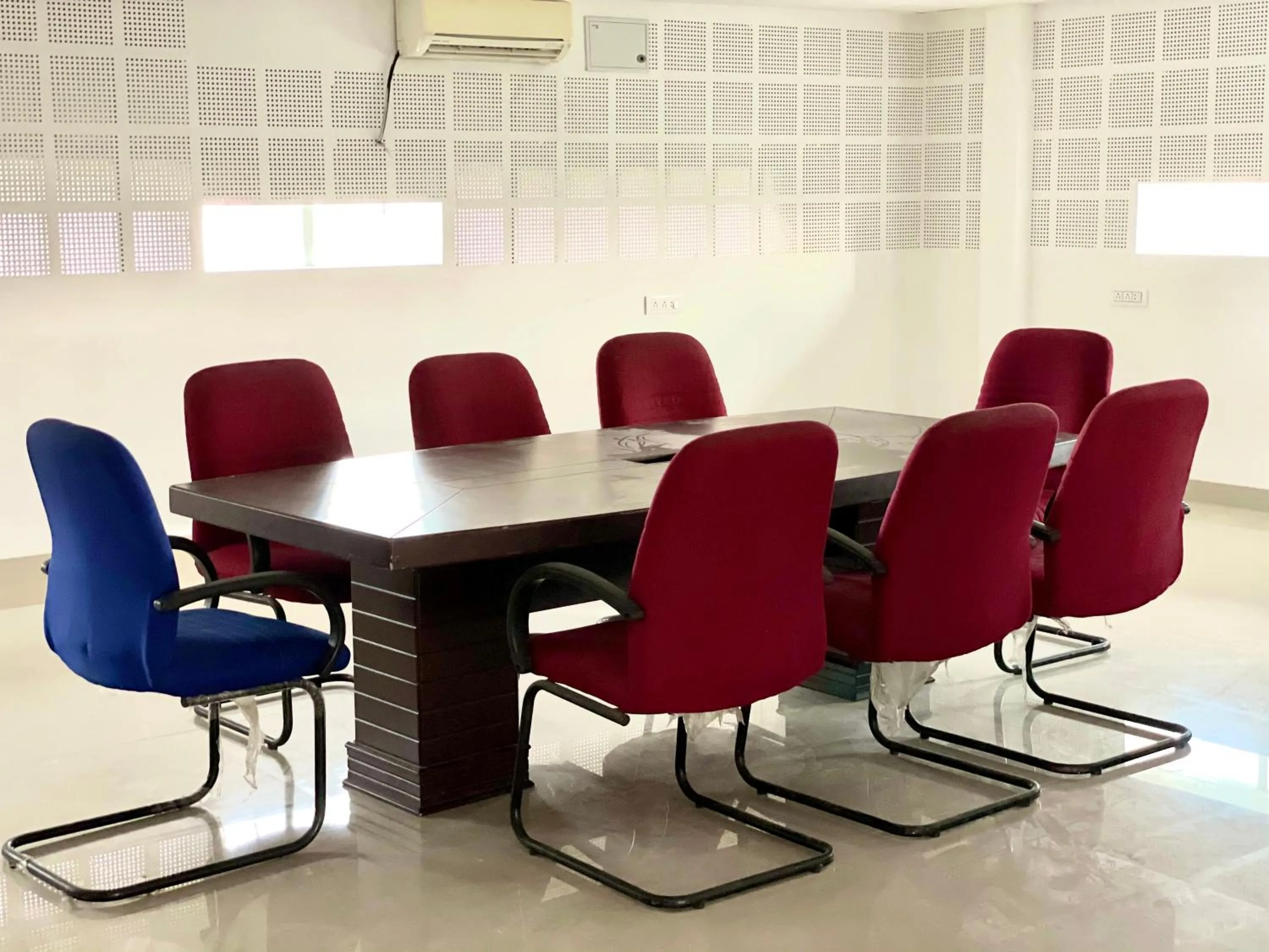 Business facilities in The Reach Hotel