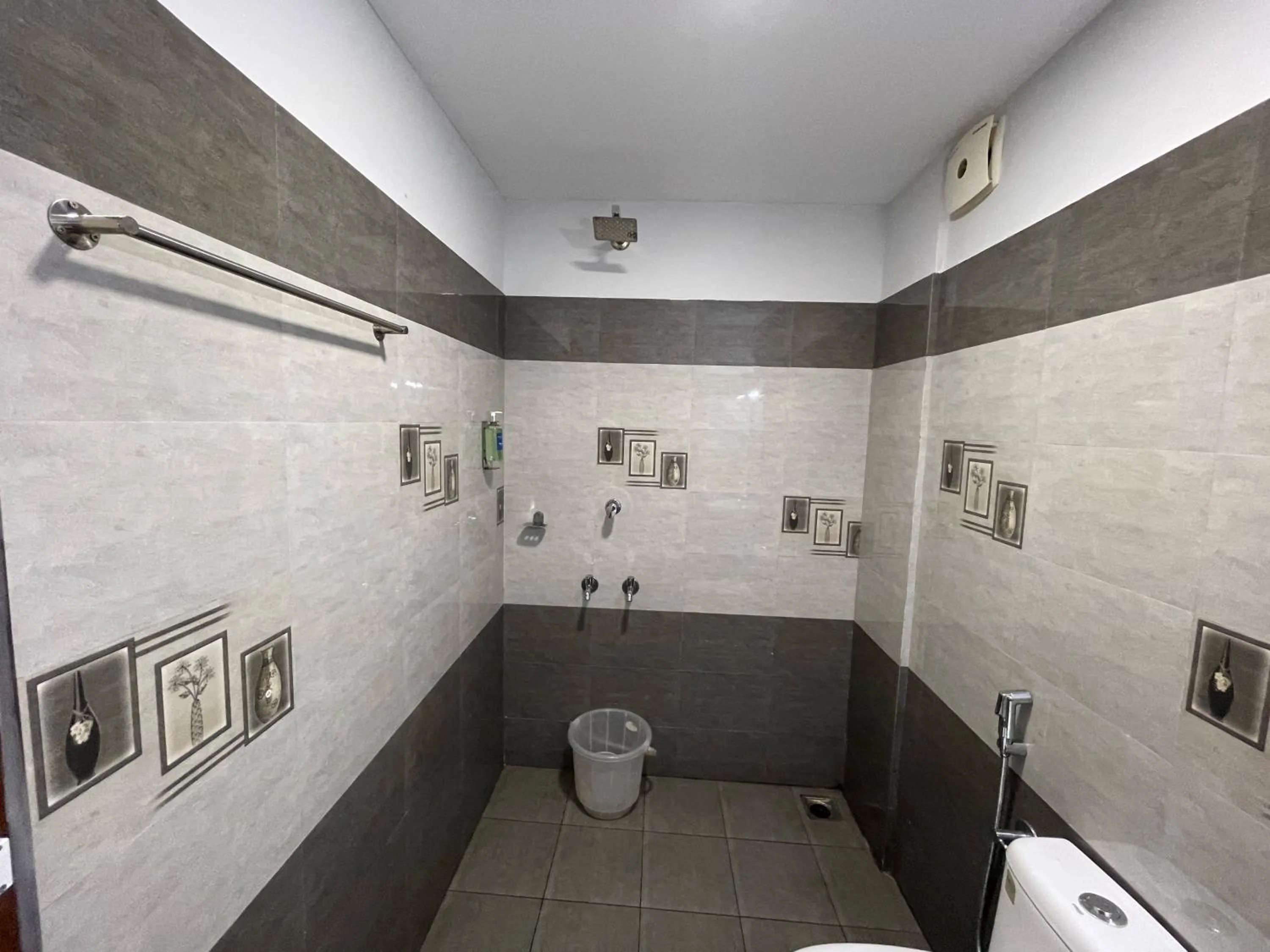 Bathroom in The Reach Hotel