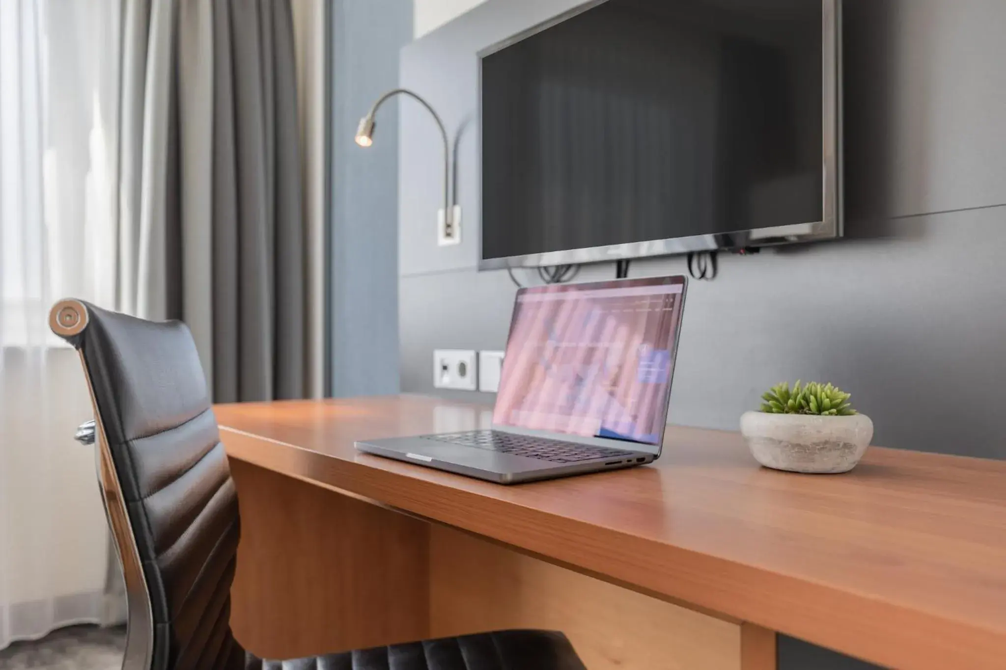 Standard Queen Room in Garner Hotel Rüsselsheim by IHG Standard Queen Room in Garner Hotel Rüsselsheim by IHG