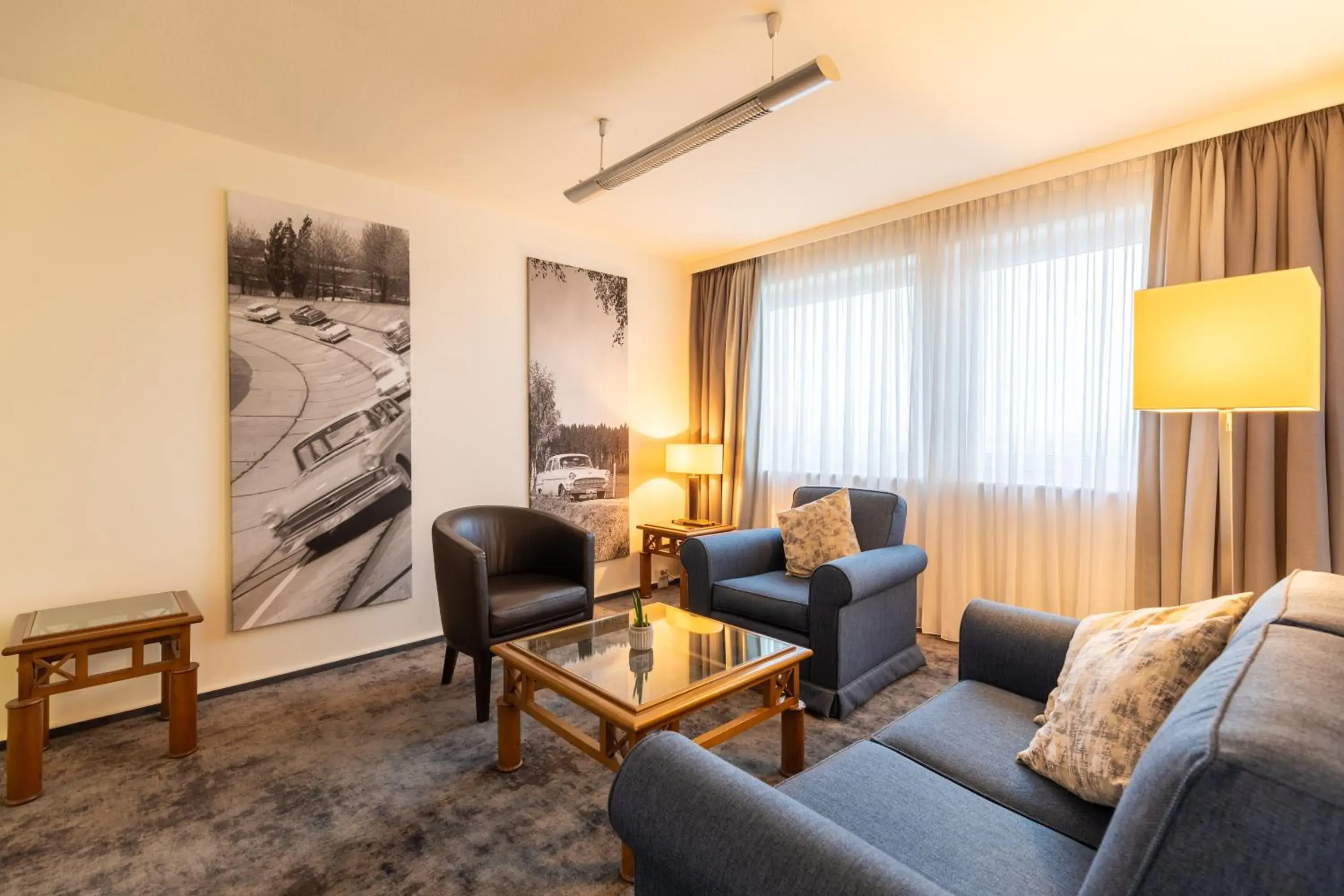 Living room in Garner Hotel Rüsselsheim by IHG Living room in Garner Hotel Rüsselsheim by IHG