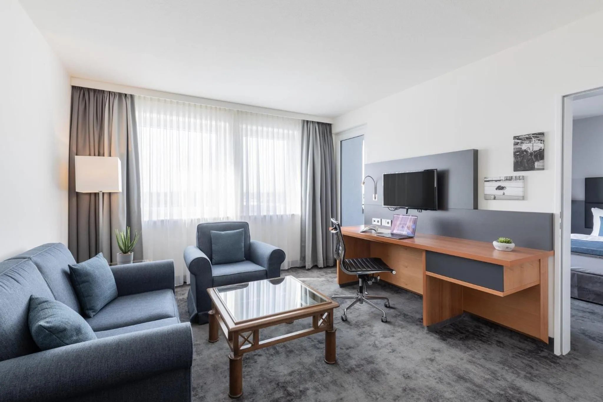 Photo of the whole room in Garner Hotel Rüsselsheim by IHG