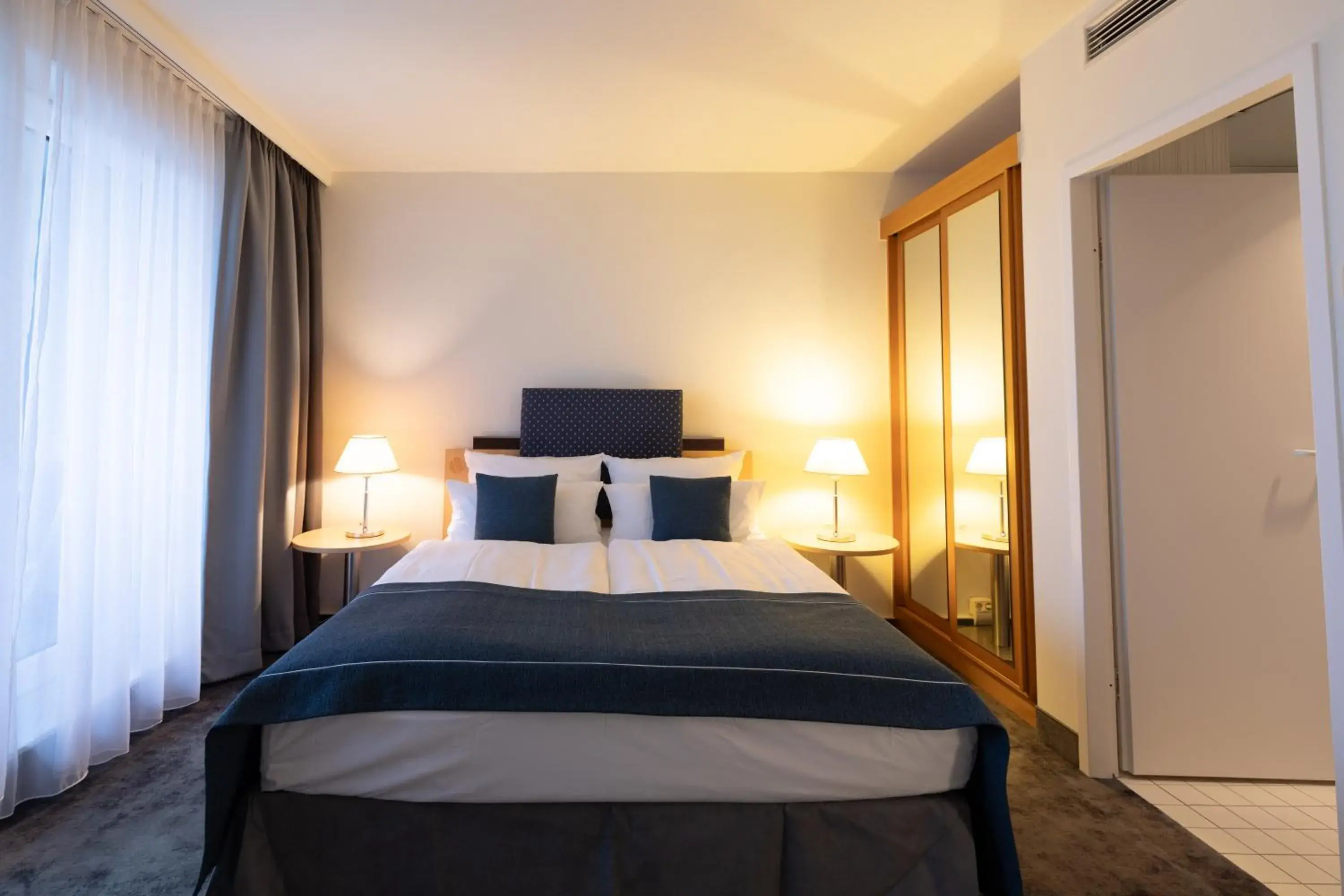 Bed in Garner Hotel Rüsselsheim by IHG Bed in Garner Hotel Rüsselsheim by IHG