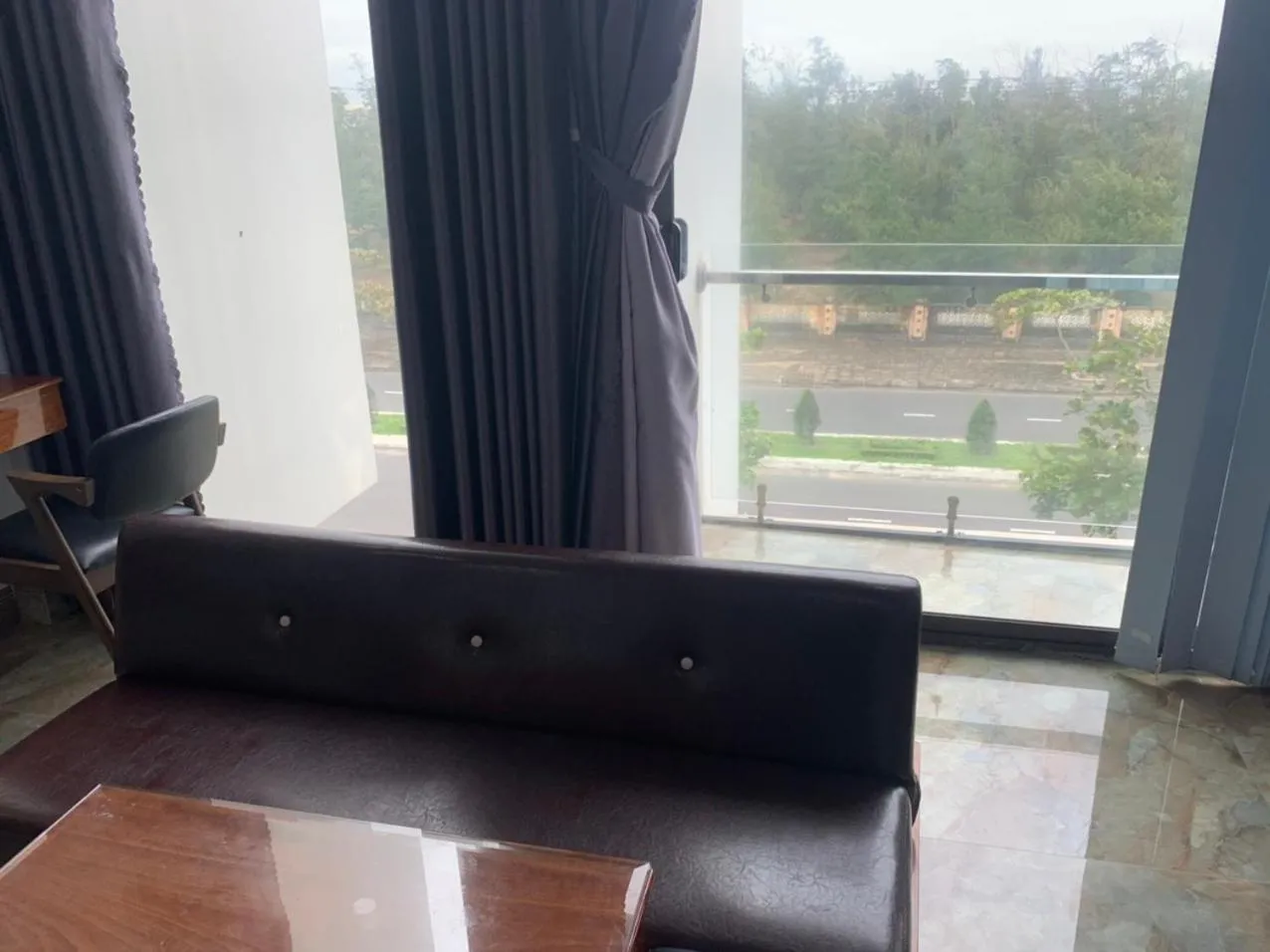 Khách sạn Nghinh Phong Beach Tuy Hòa