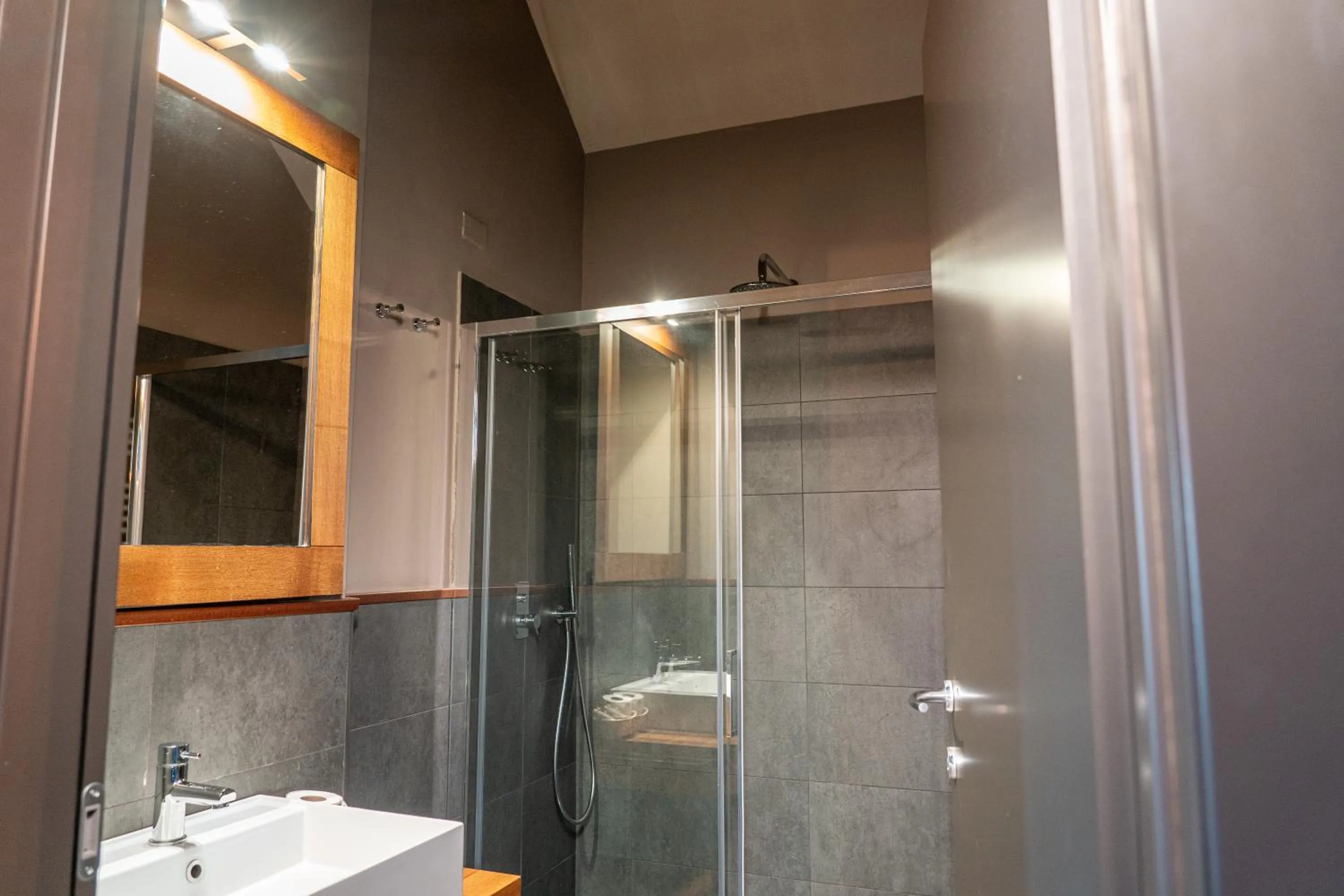 Shower in Chalet Everest - Luxury Apartments