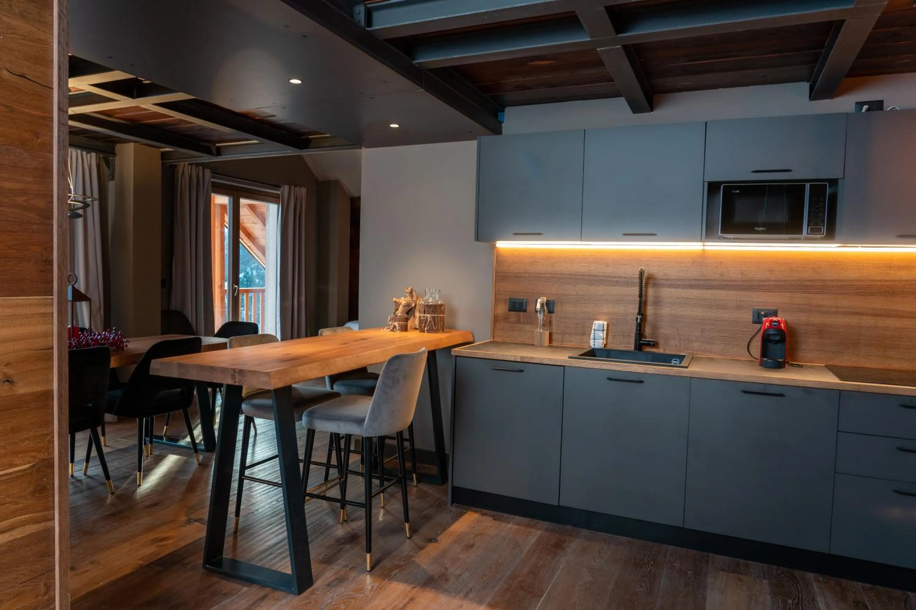 Coffee/tea facilities in Chalet Everest - Luxury Apartments