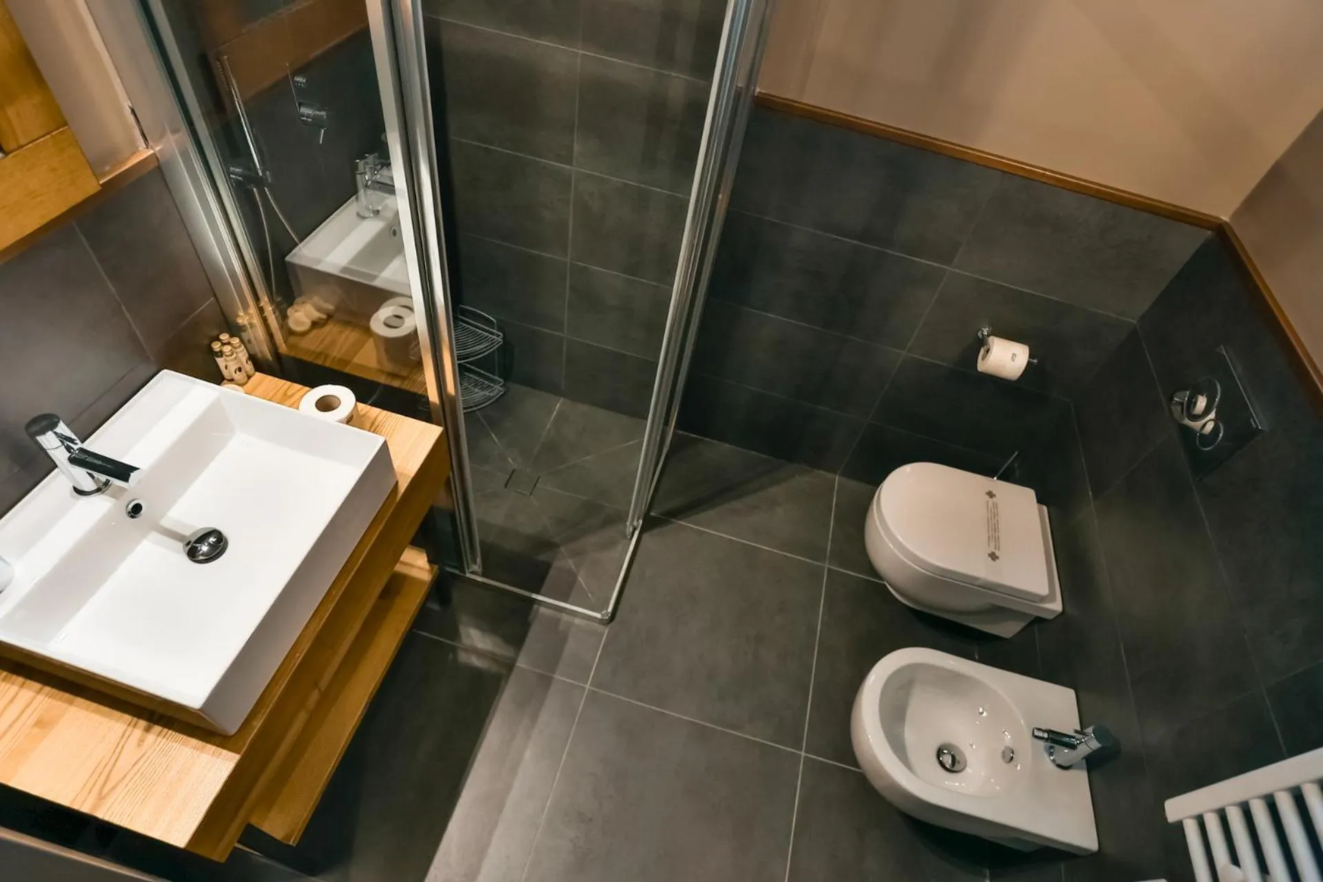 Shower in Chalet Everest - Luxury Apartments