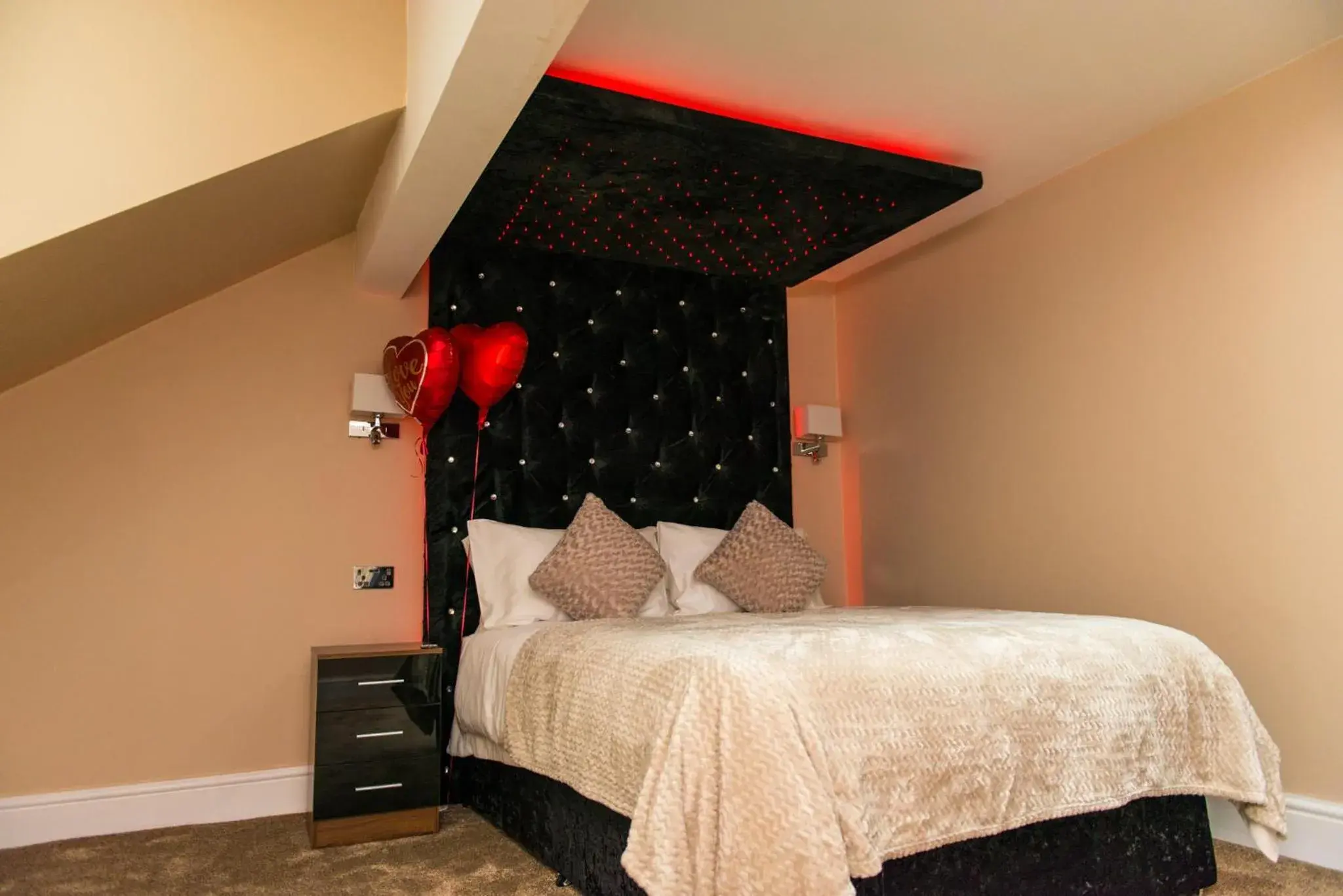 Other, Bed in Aphrodite Suites Huddersfield