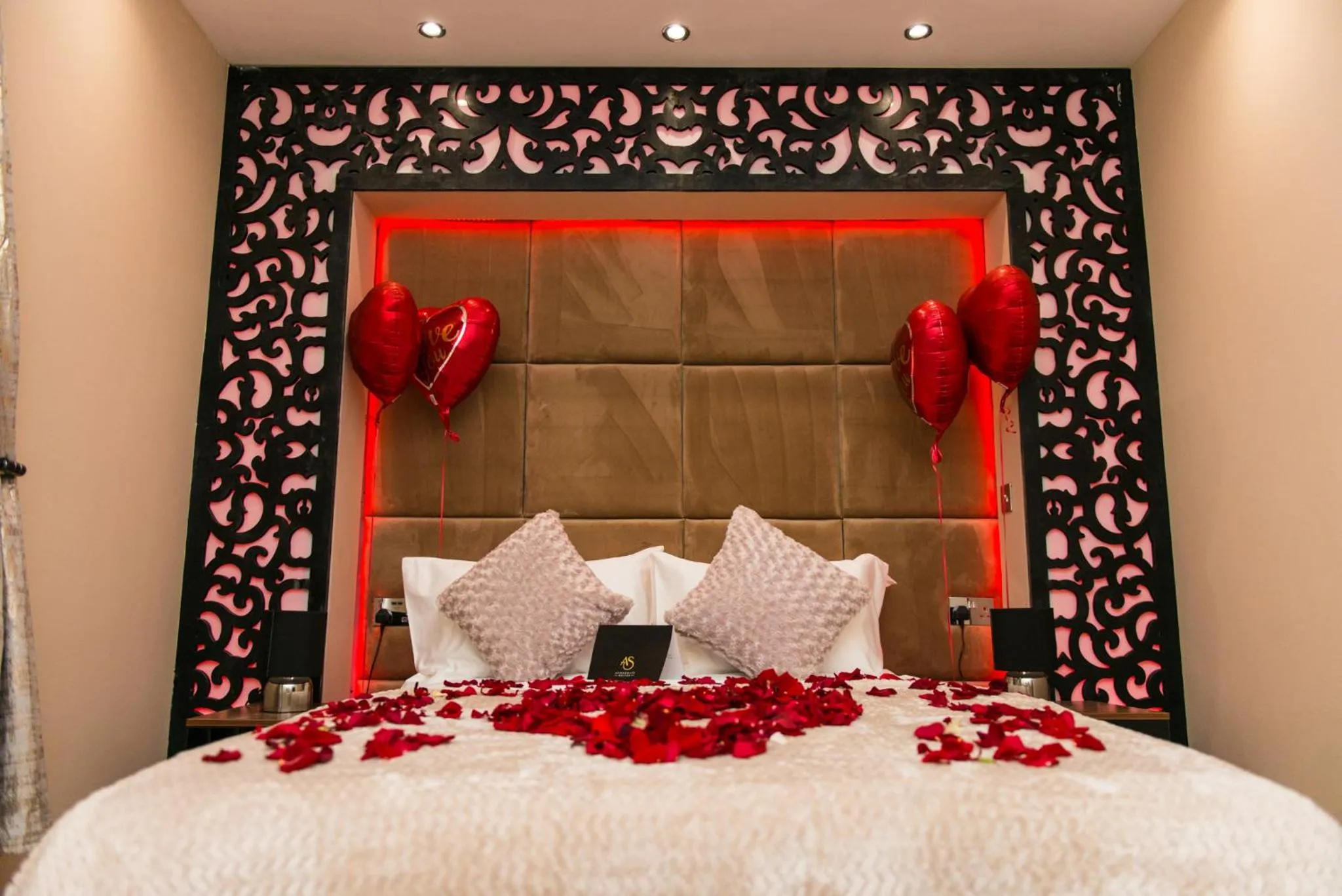 Executive Suite in Aphrodite Suites Huddersfield