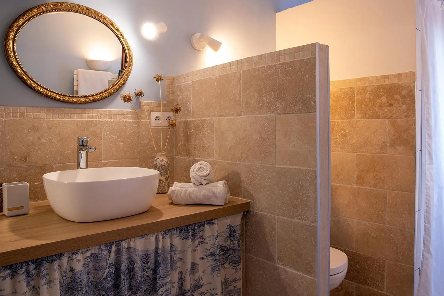 Toilet in Le Clos des Chênes