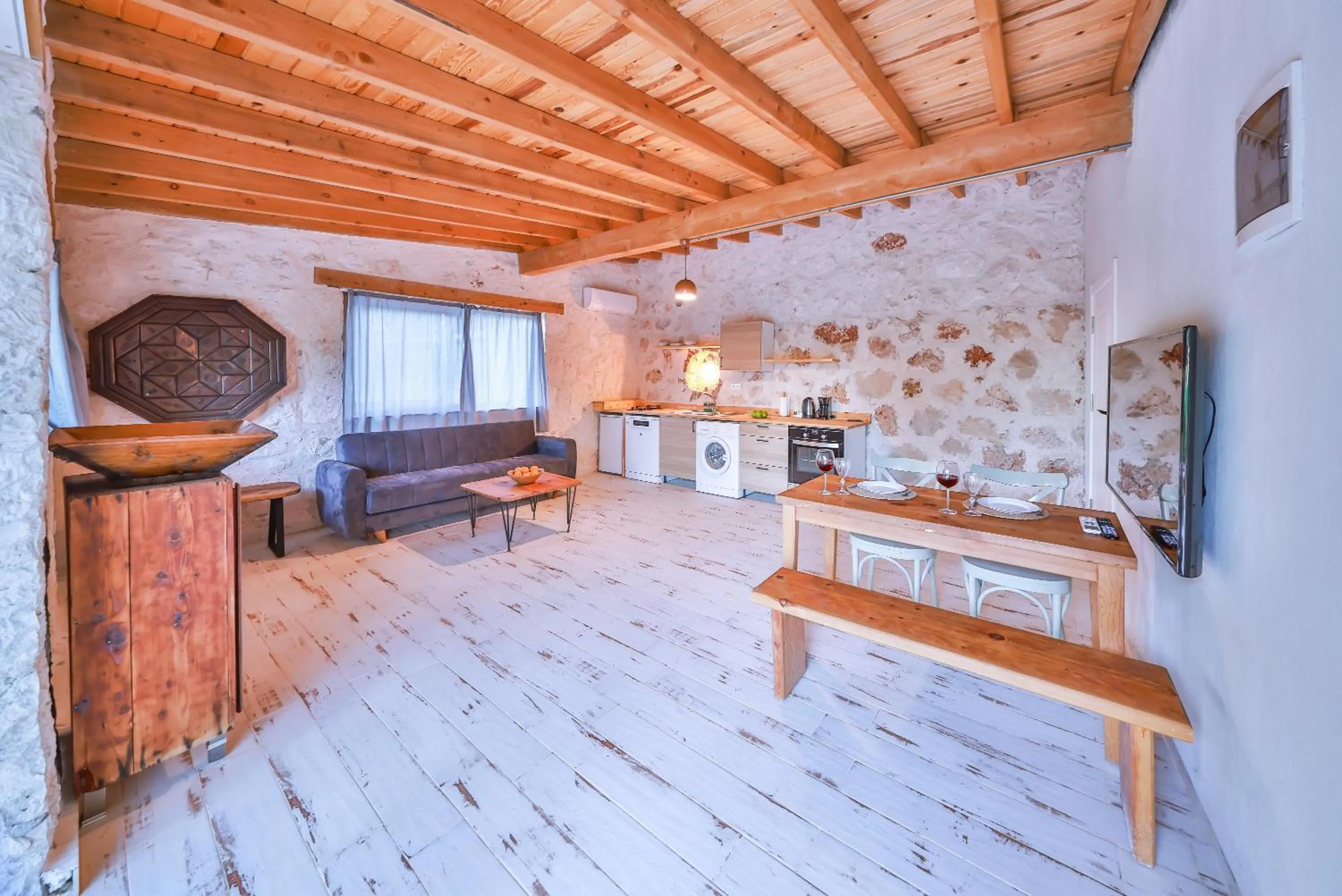 Bademlique Stone Rooms