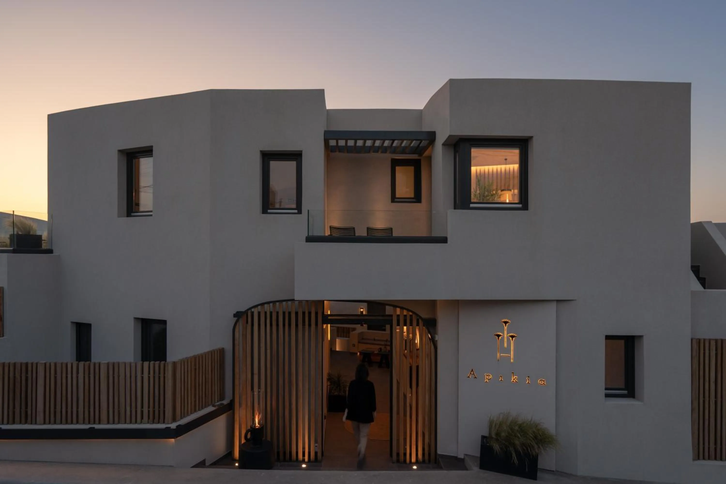 Property building in Apikia Santorini