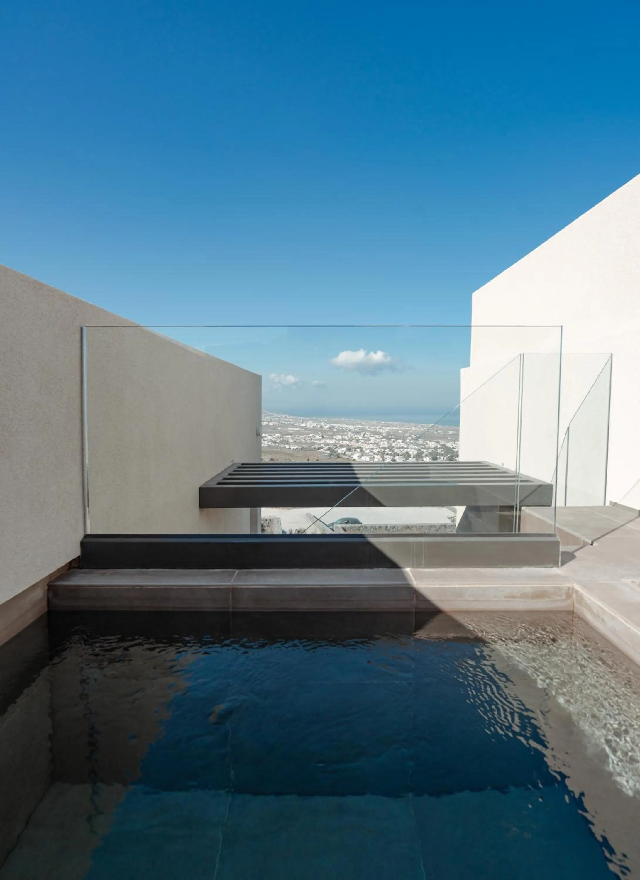 Hot Tub in Apikia Santorini