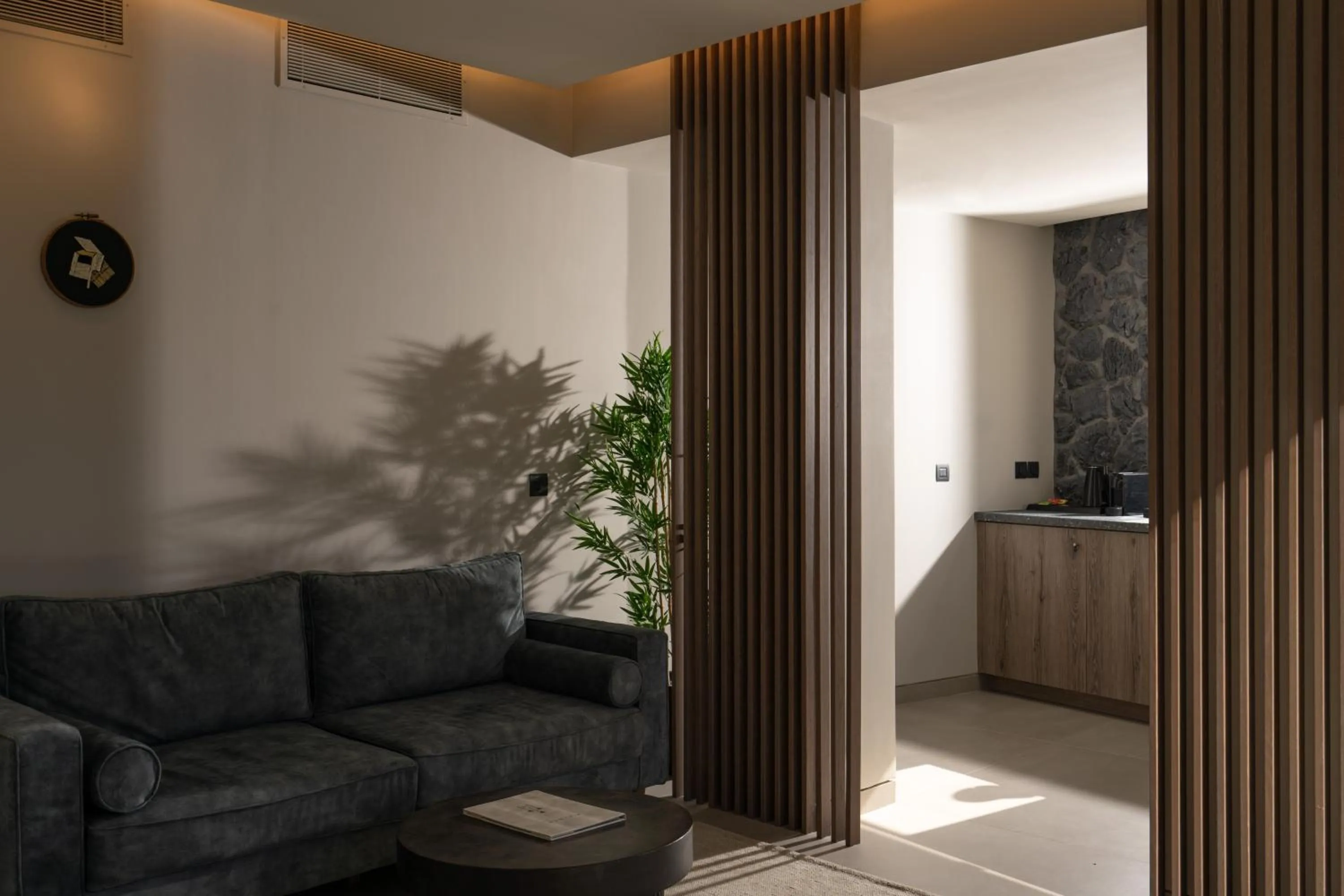 TV and multimedia in Apikia Santorini