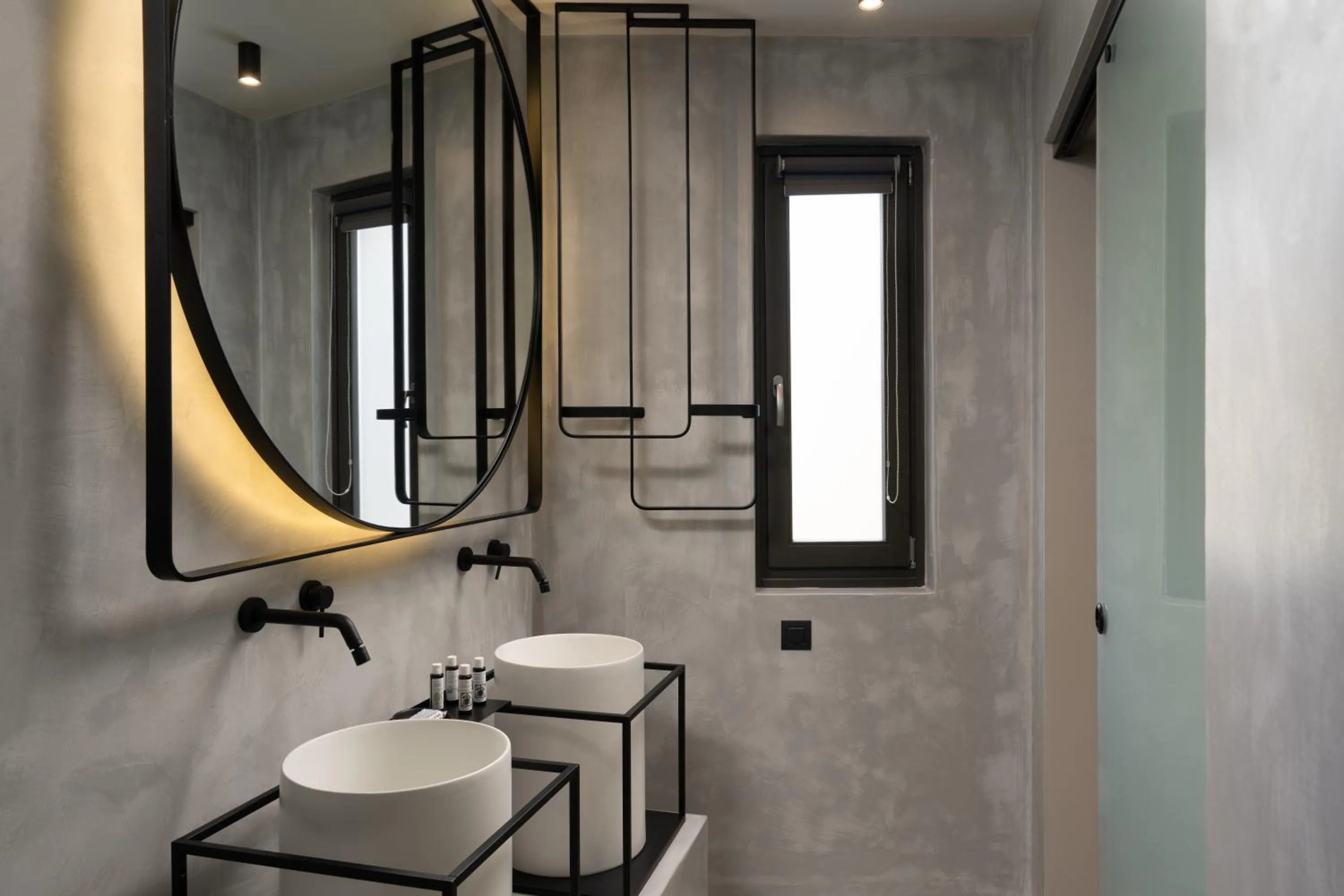 Shower in Apikia Santorini