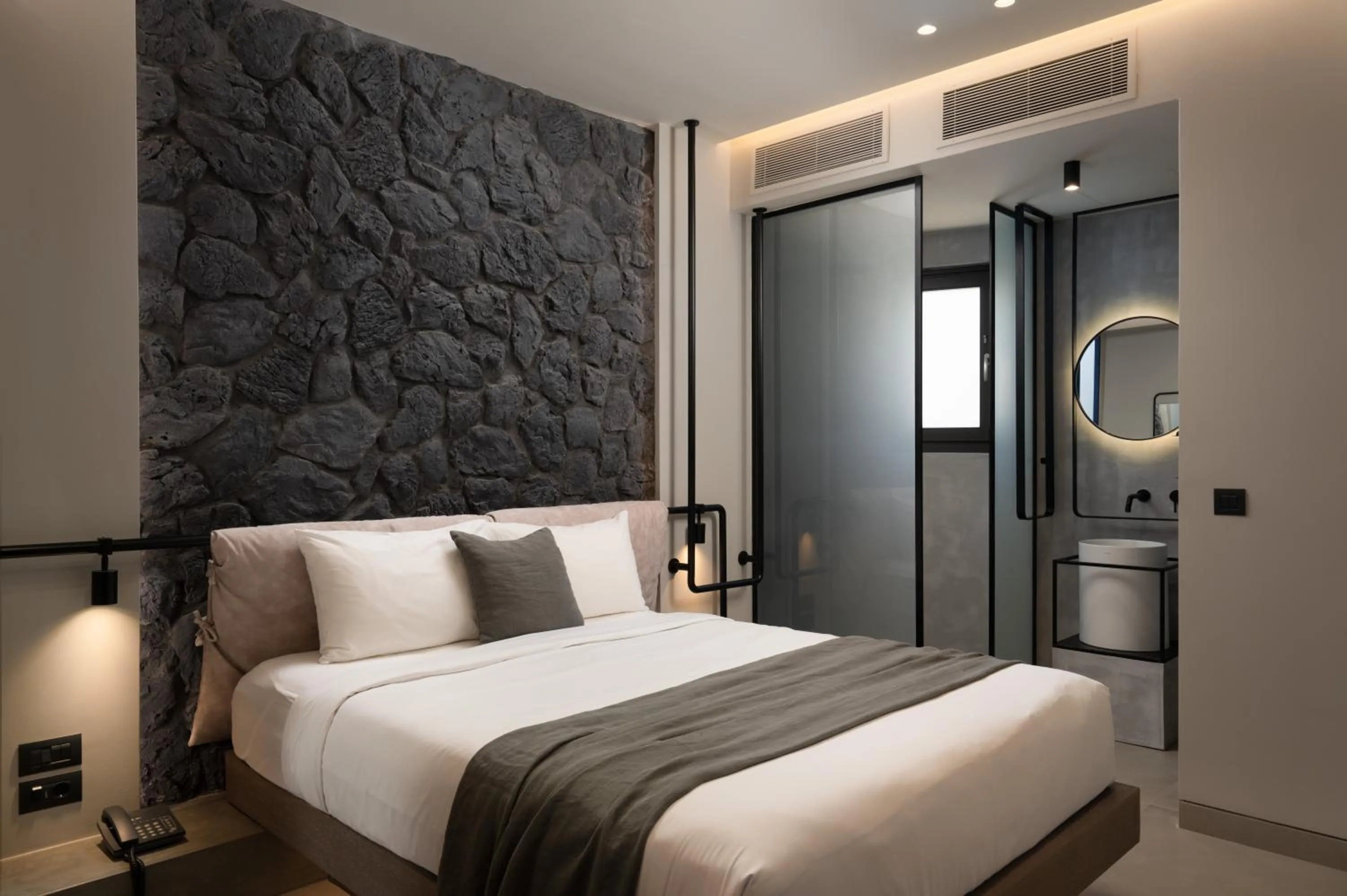 Toilet, Bed in Apikia Santorini