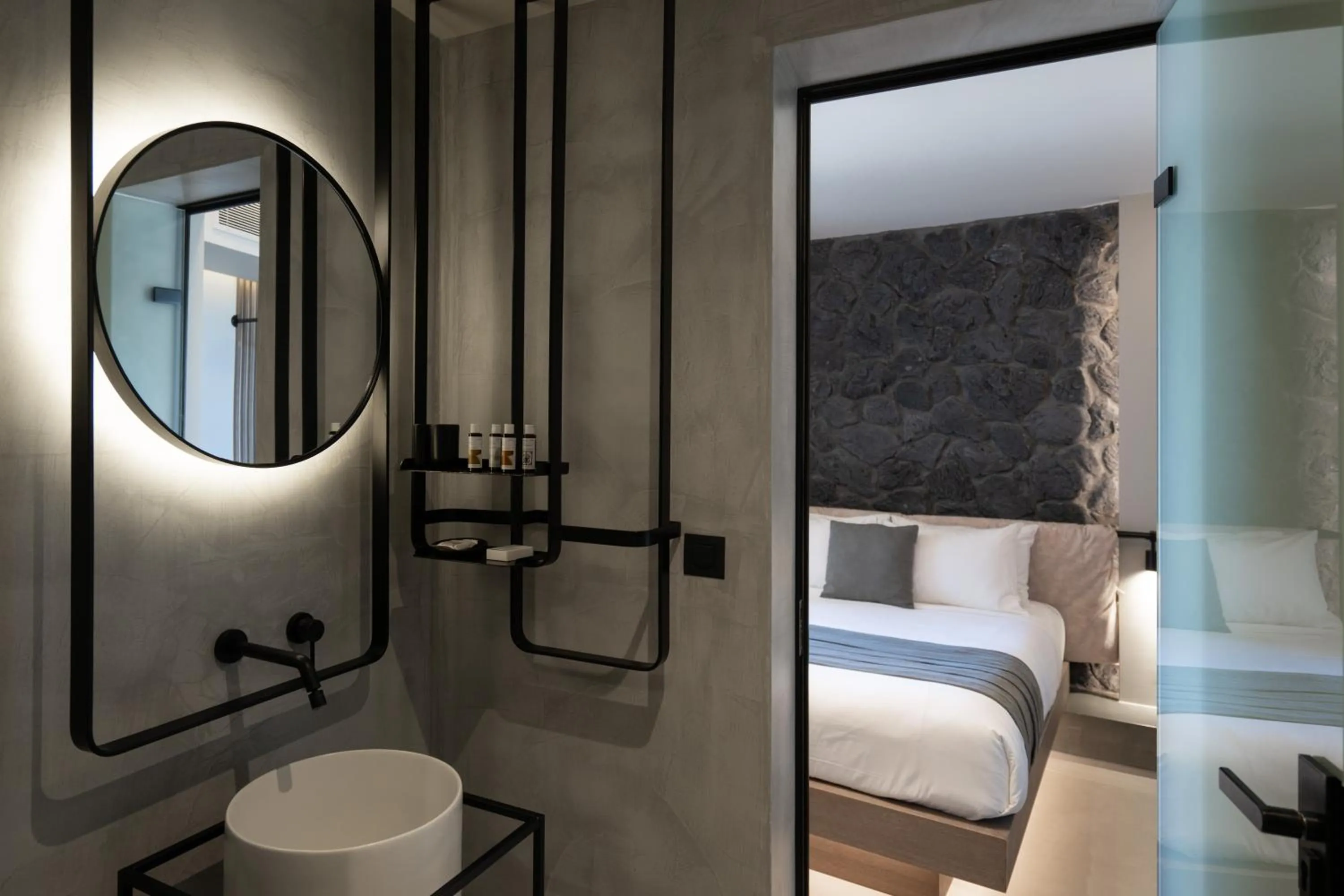 Toilet, Bed in Apikia Santorini