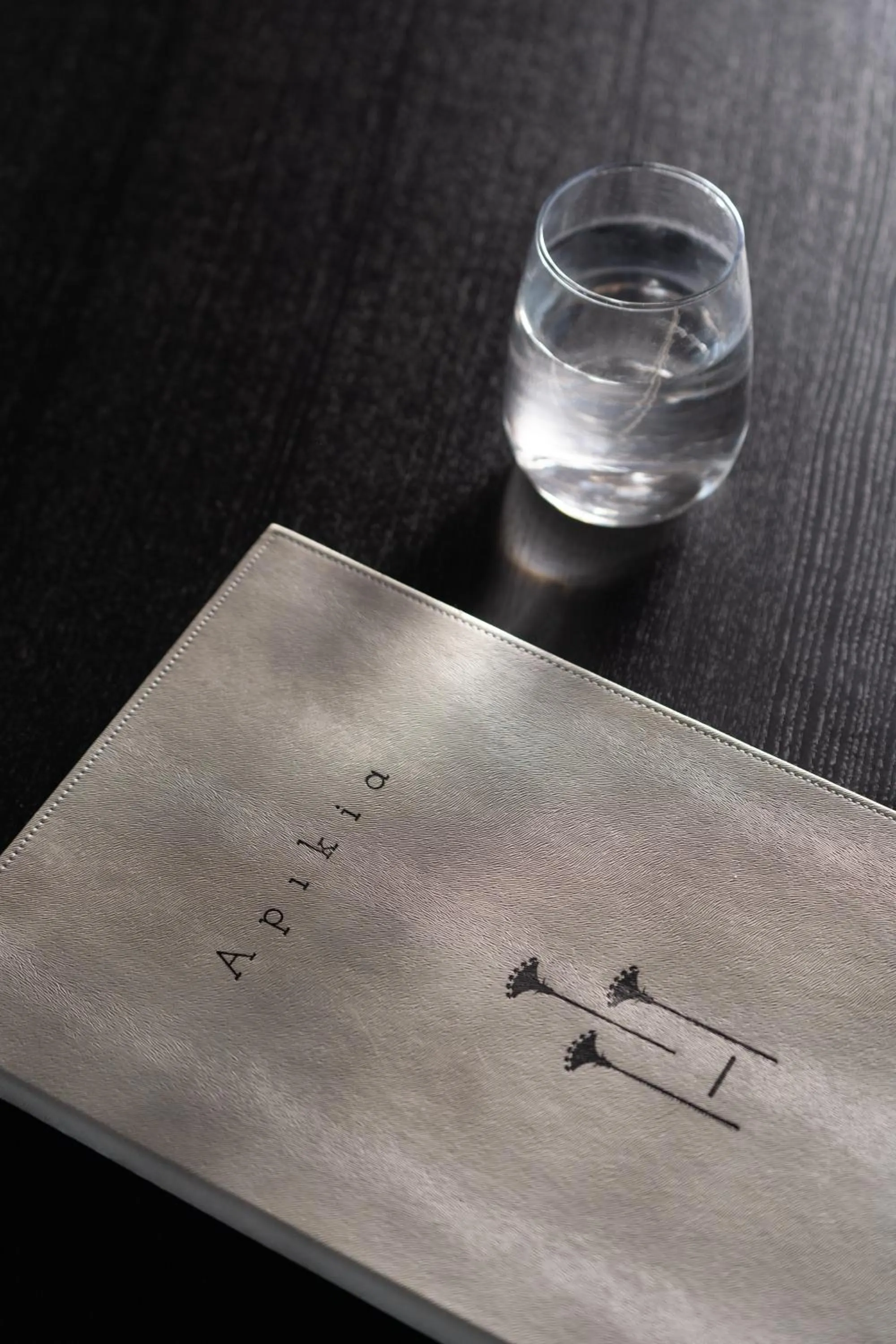 Food and drinks in Apikia Santorini