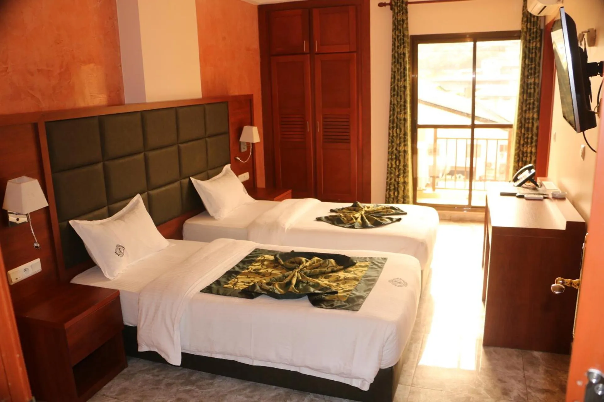 Photo of the whole room in Hôtel Jouvence International