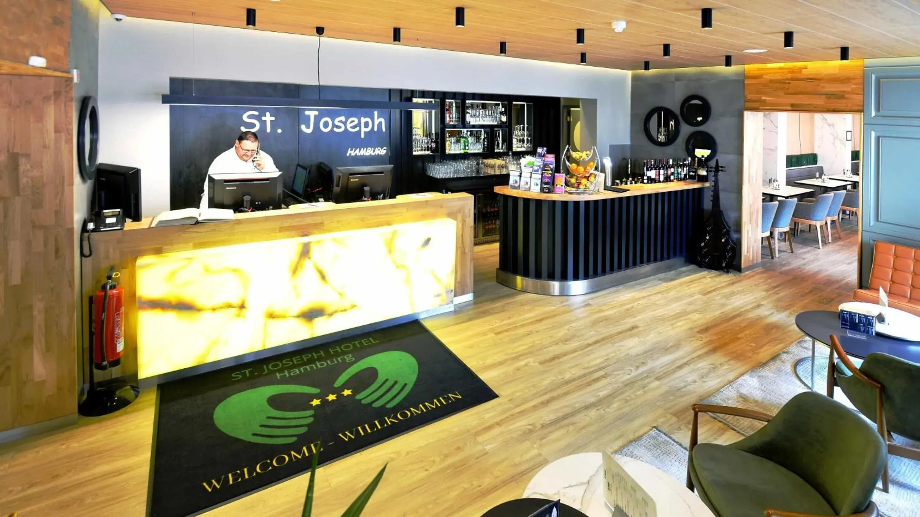 Lobby or reception in St.Joseph Hotel Hamburg - Reeperbahn St.Pauli Kiez Lobby or reception in St.Joseph Hotel Hamburg - Reeperbahn St.Pauli Kiez