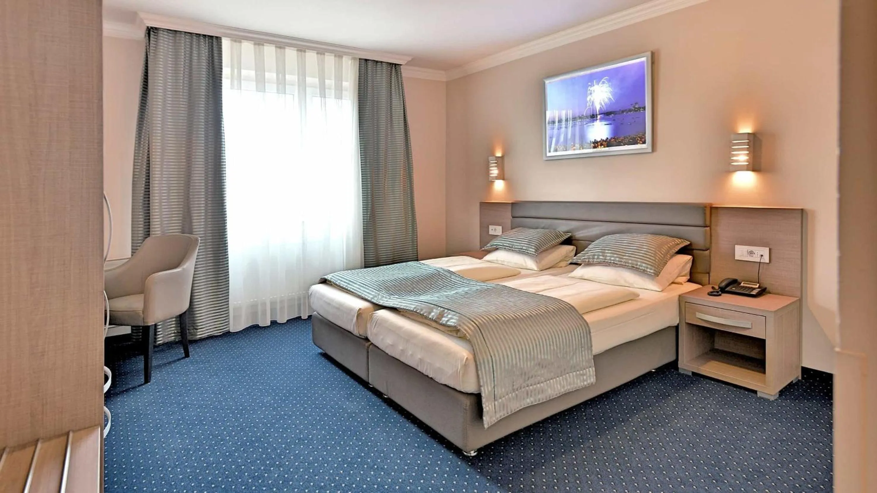 Bed in St.Joseph Hotel Hamburg - Reeperbahn St.Pauli Kiez