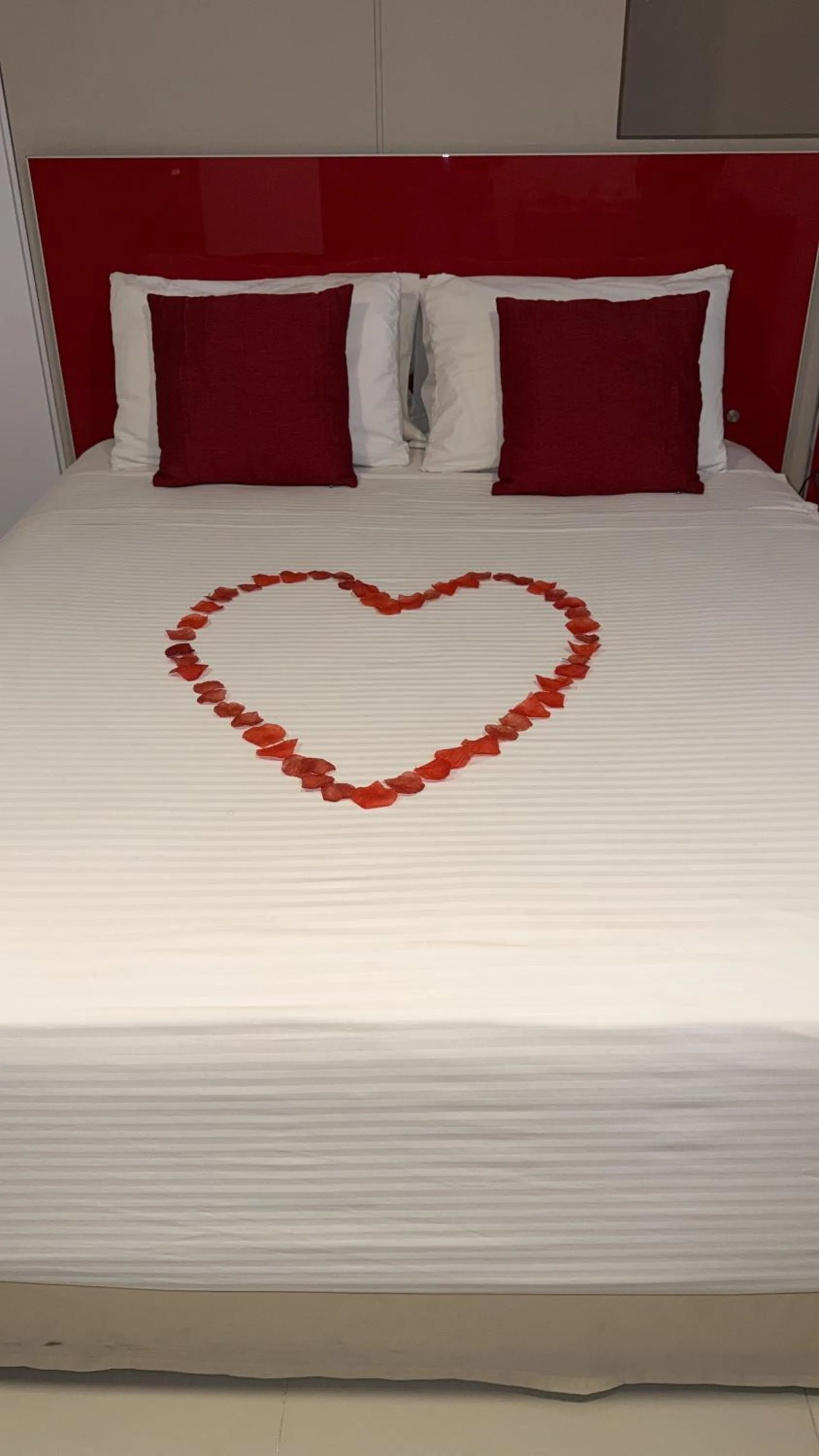 Bedroom, Bed in Hotel Blue 66