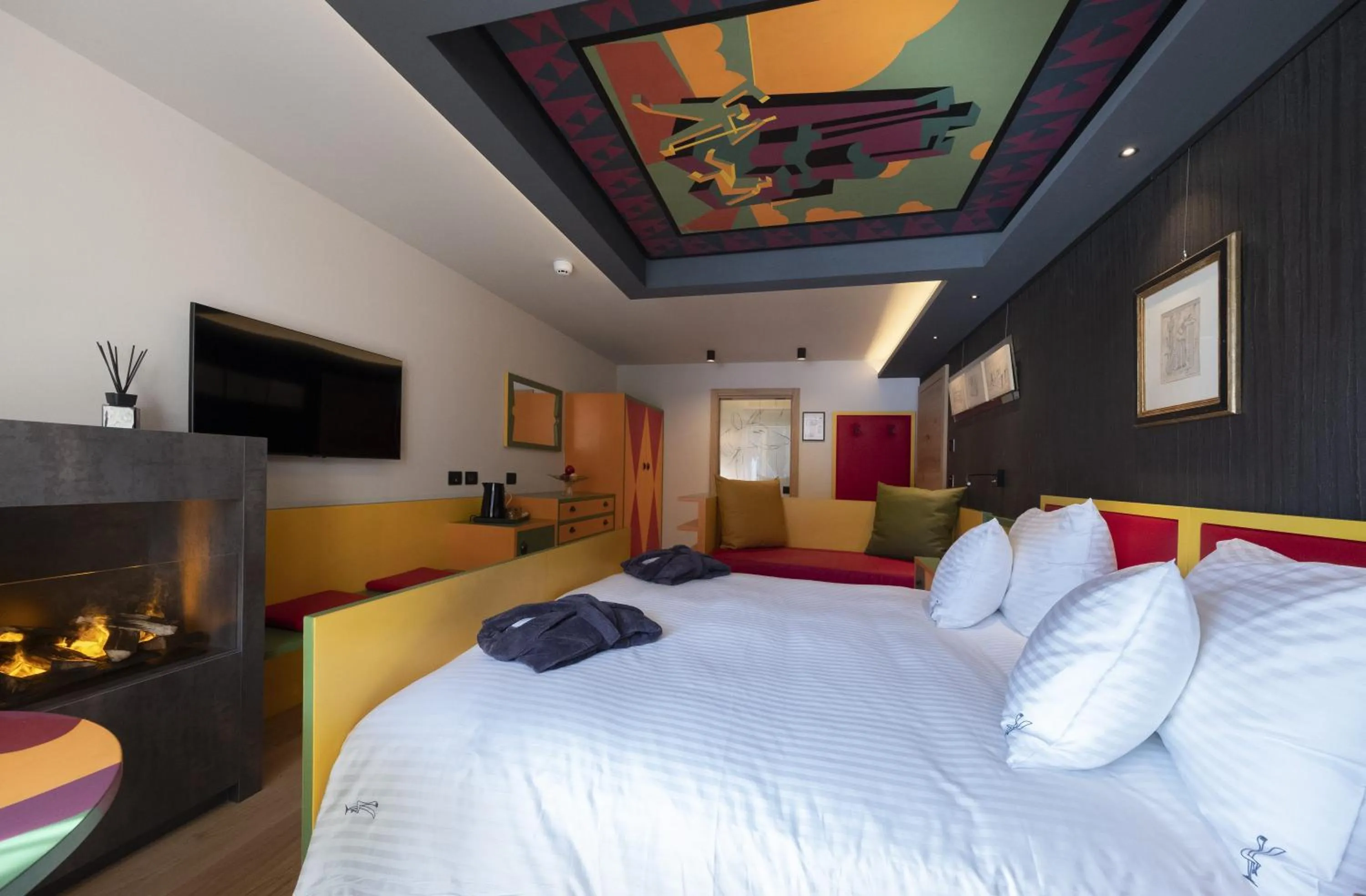 Bed in Locanda degli Artisti Art Hotel